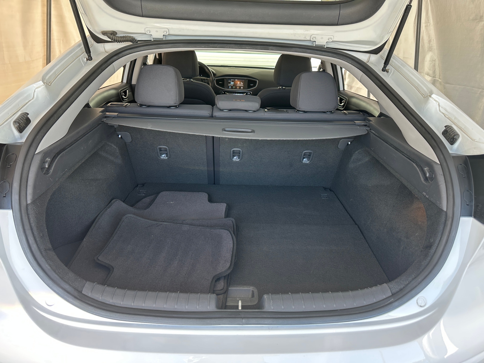 Thumbnail: 2019 Hyundai Ioniq - 7