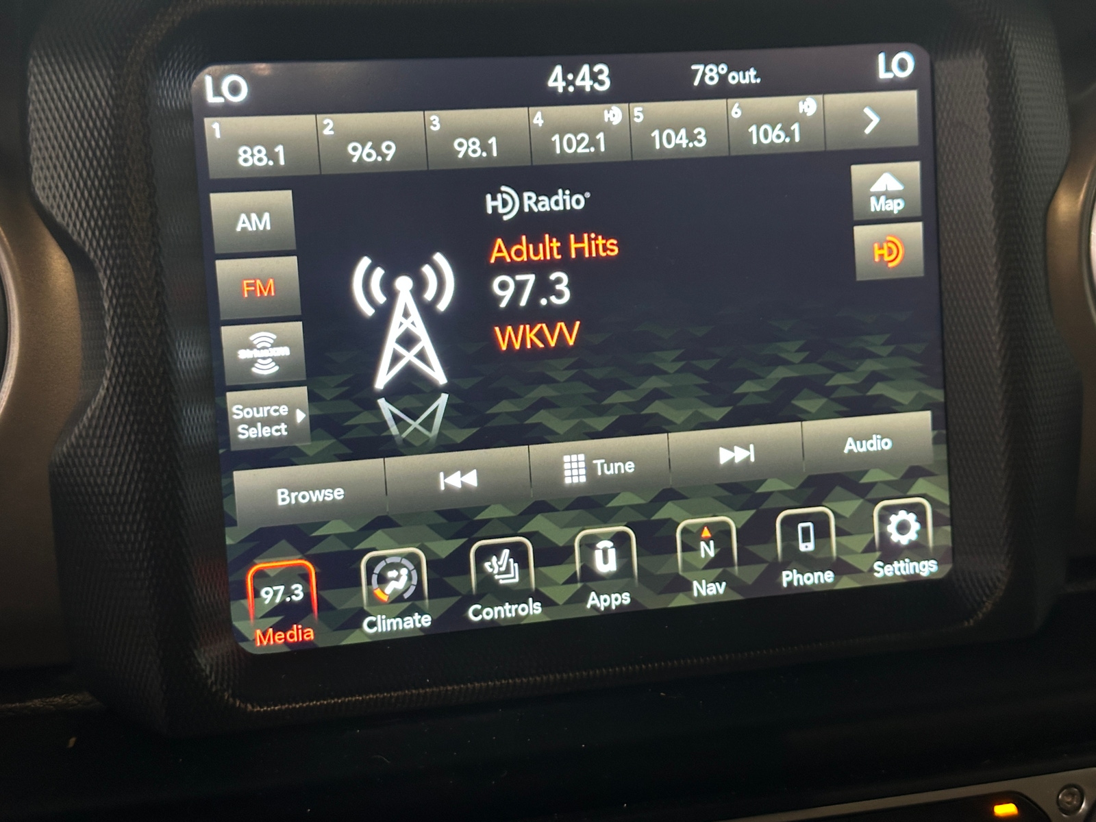 Thumbnail: 2020 Jeep Wrangler - 3