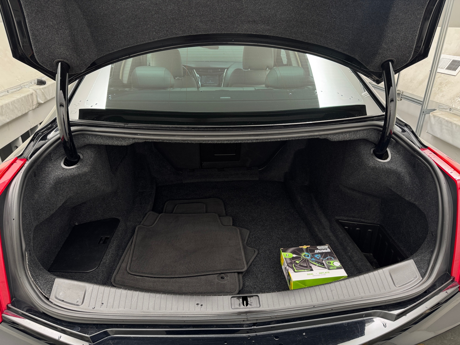 Thumbnail: 2019 Cadillac CTS - 6