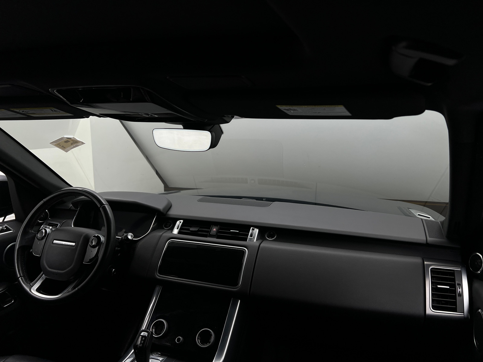 Thumbnail: 2020 Land Rover Range Rover Sport - 2