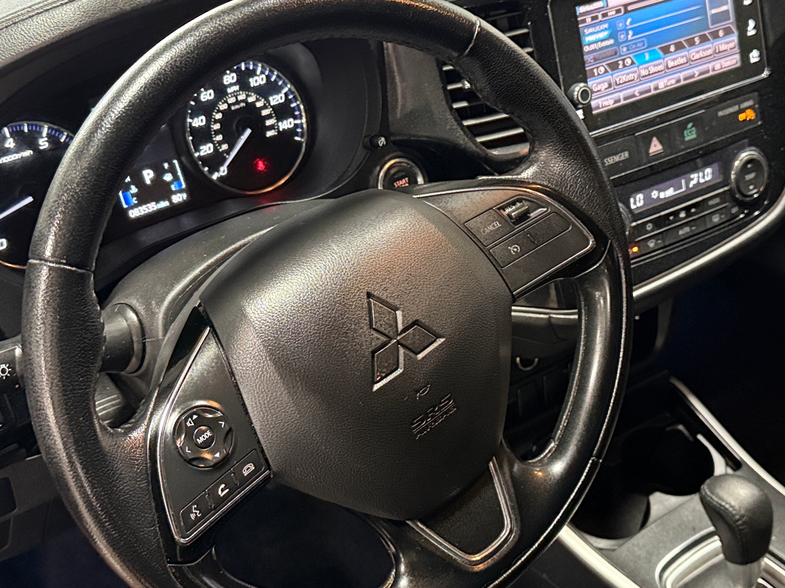 Thumbnail: 2017 Mitsubishi Outlander - 4