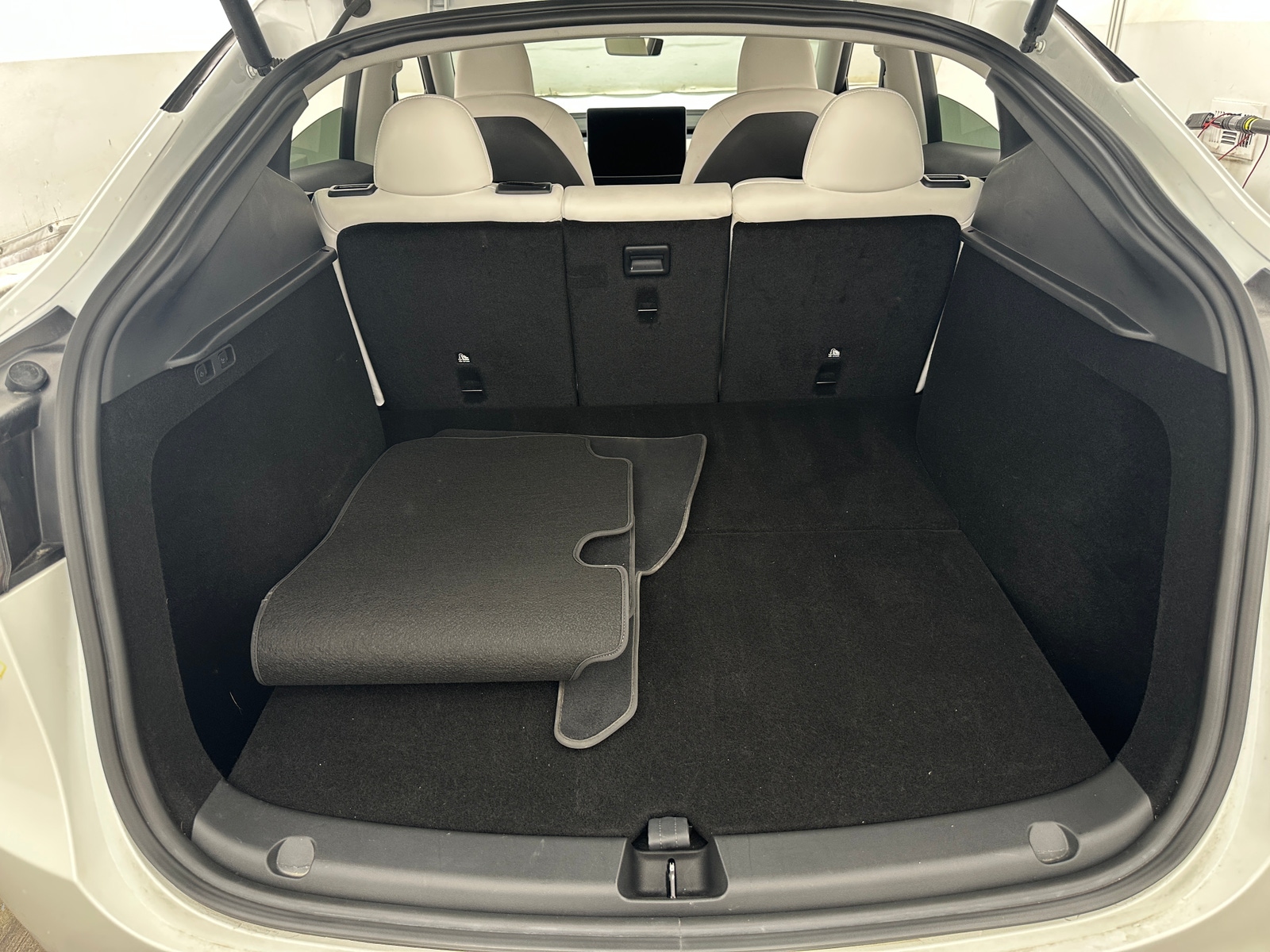 Thumbnail: 2023 Tesla Model Y - 6