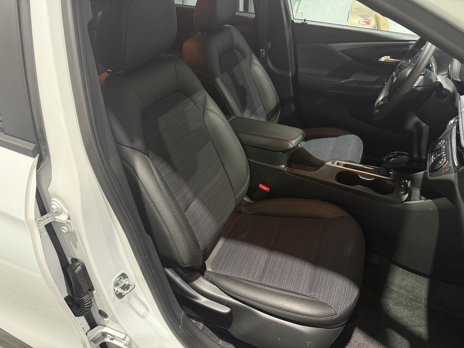 Thumbnail: 2025 Buick Envista - 2