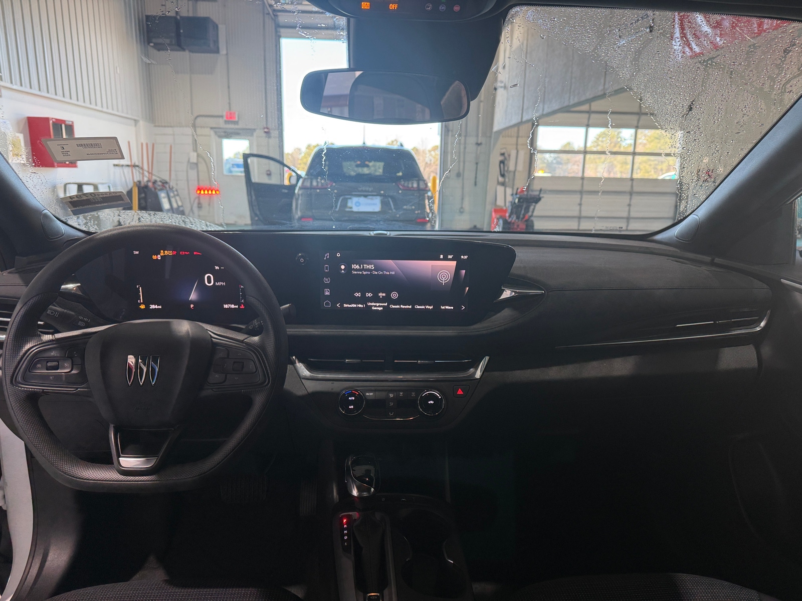 Thumbnail: 2025 Buick Envista - 3