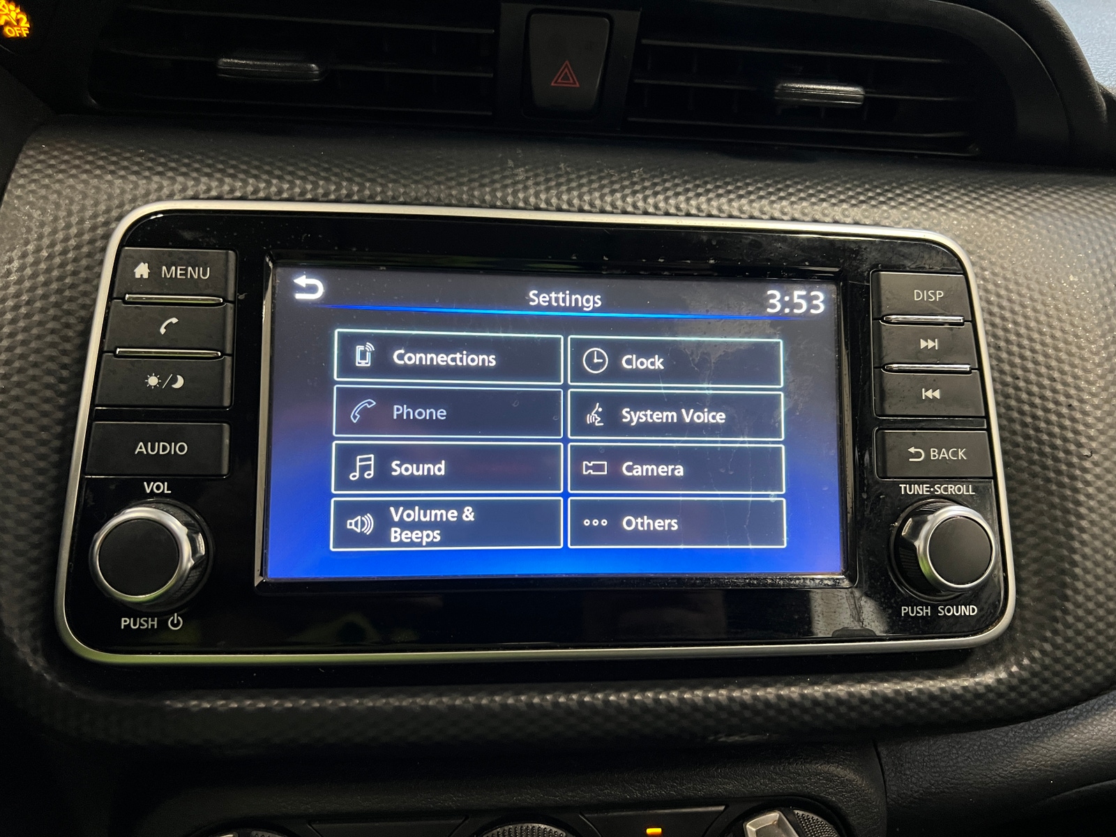 Thumbnail: 2021 Nissan Kicks - 4