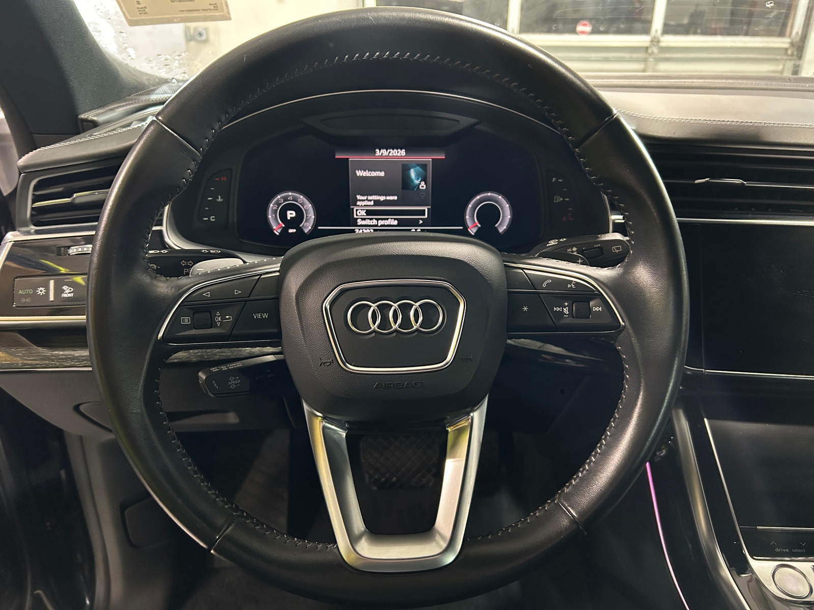 Thumbnail: 2019 Audi Q8 - 4