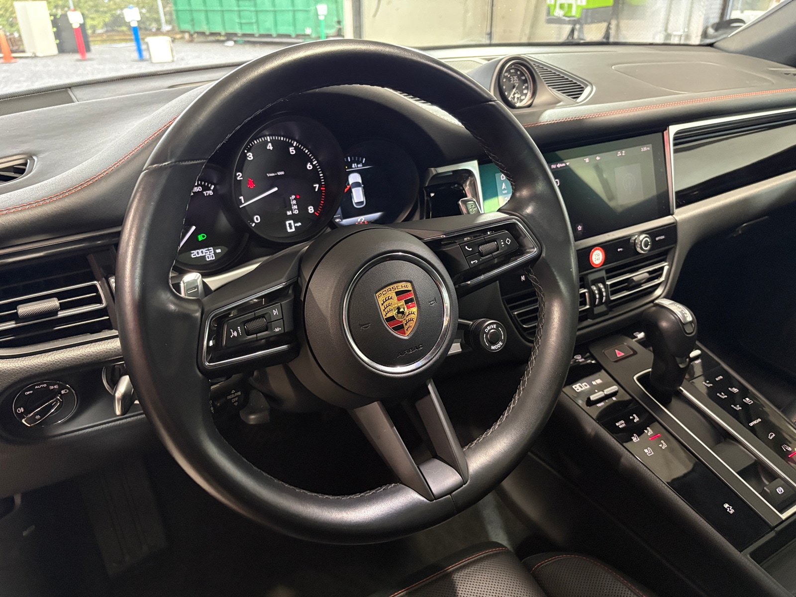 Thumbnail: 2023 Porsche Macan - 4