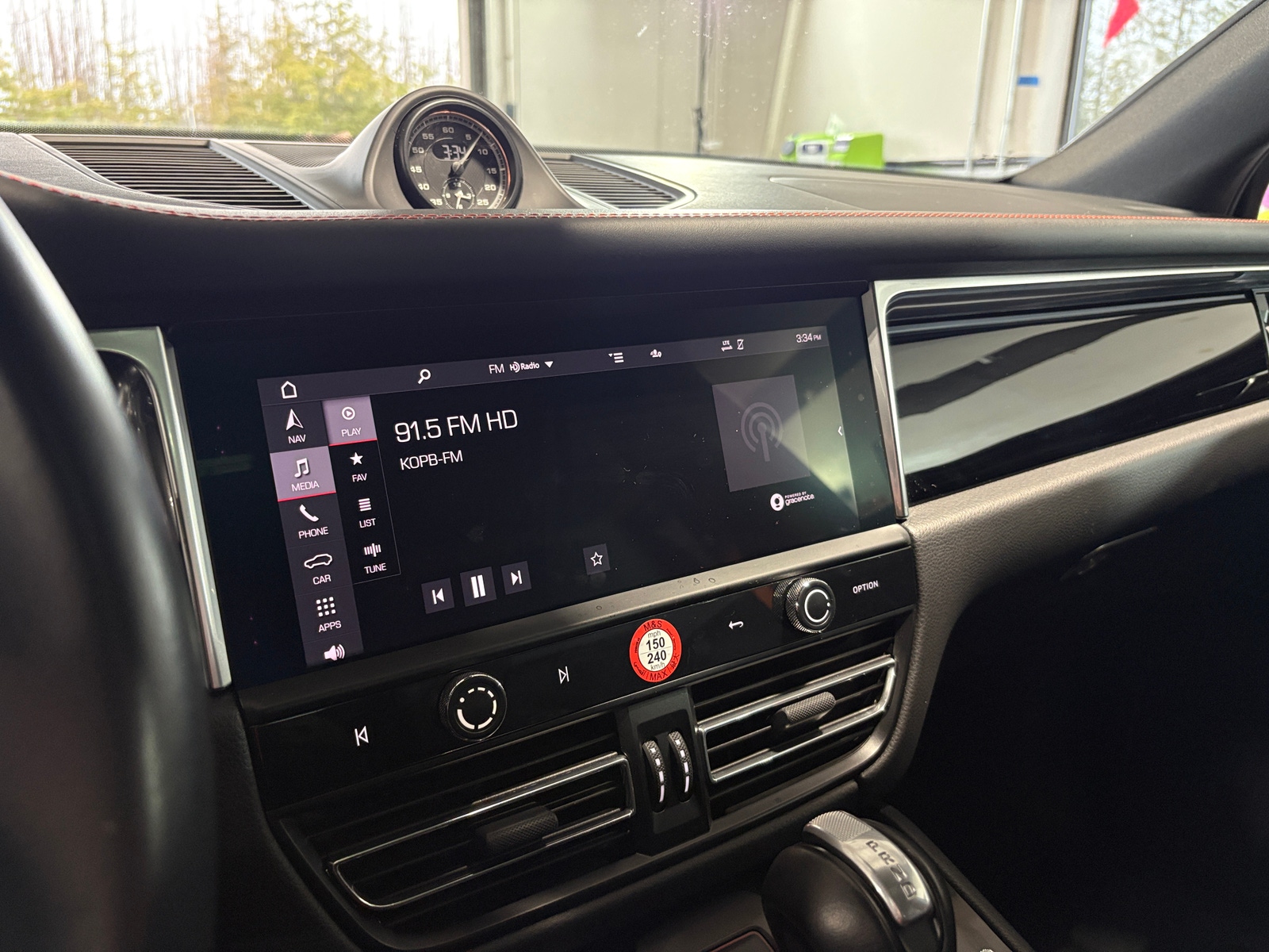 Thumbnail: 2023 Porsche Macan - 3