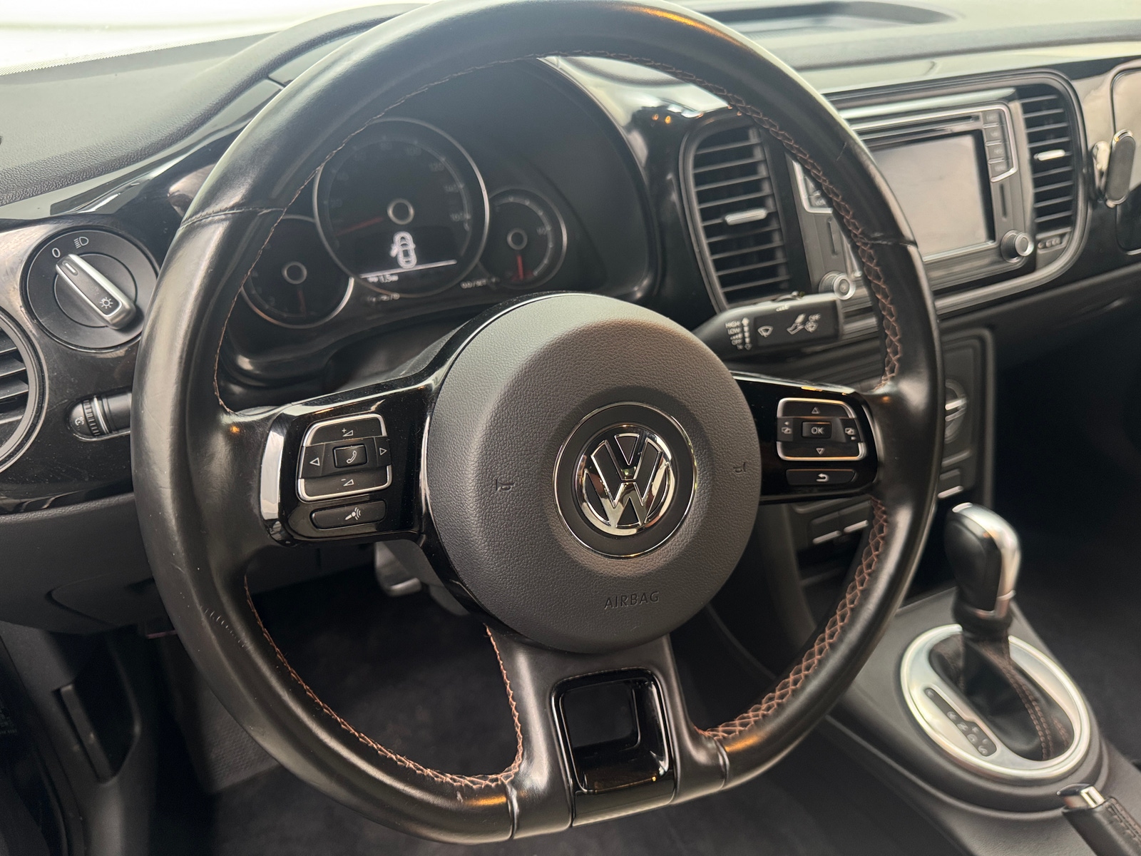 Thumbnail: 2017 Volkswagen Beetle - 5