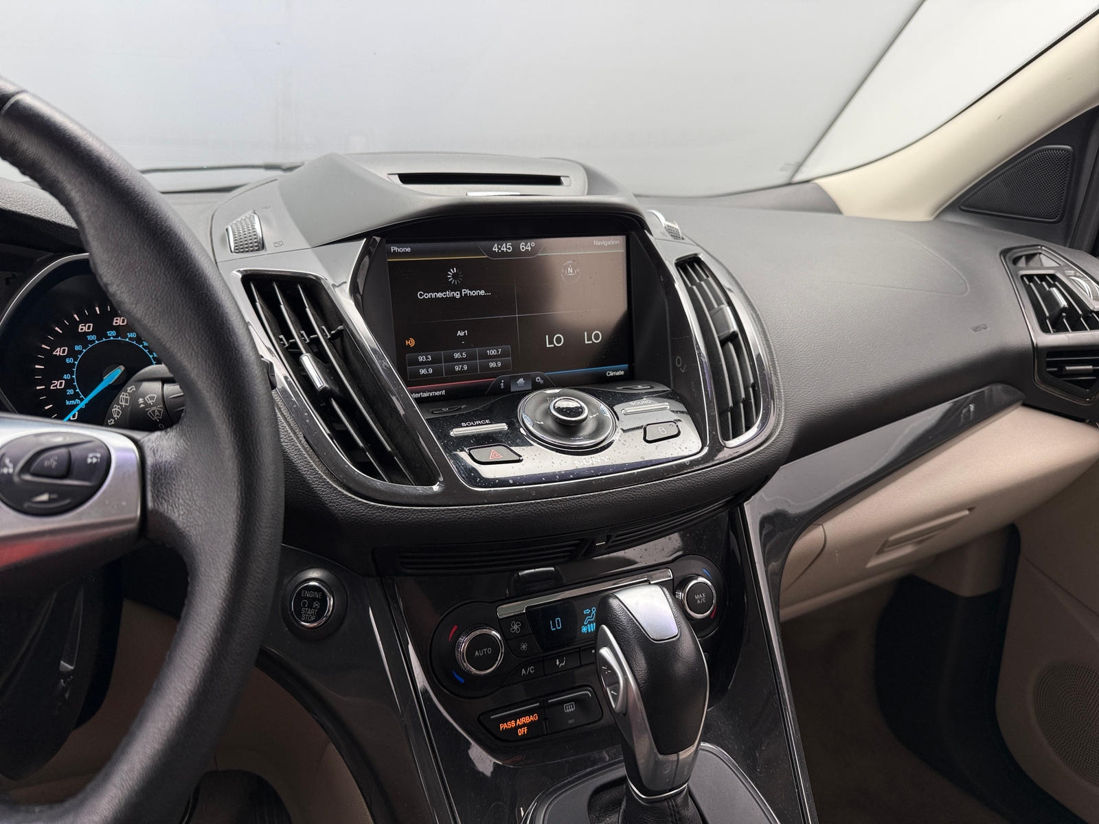 Thumbnail: 2015 Ford Escape - 3