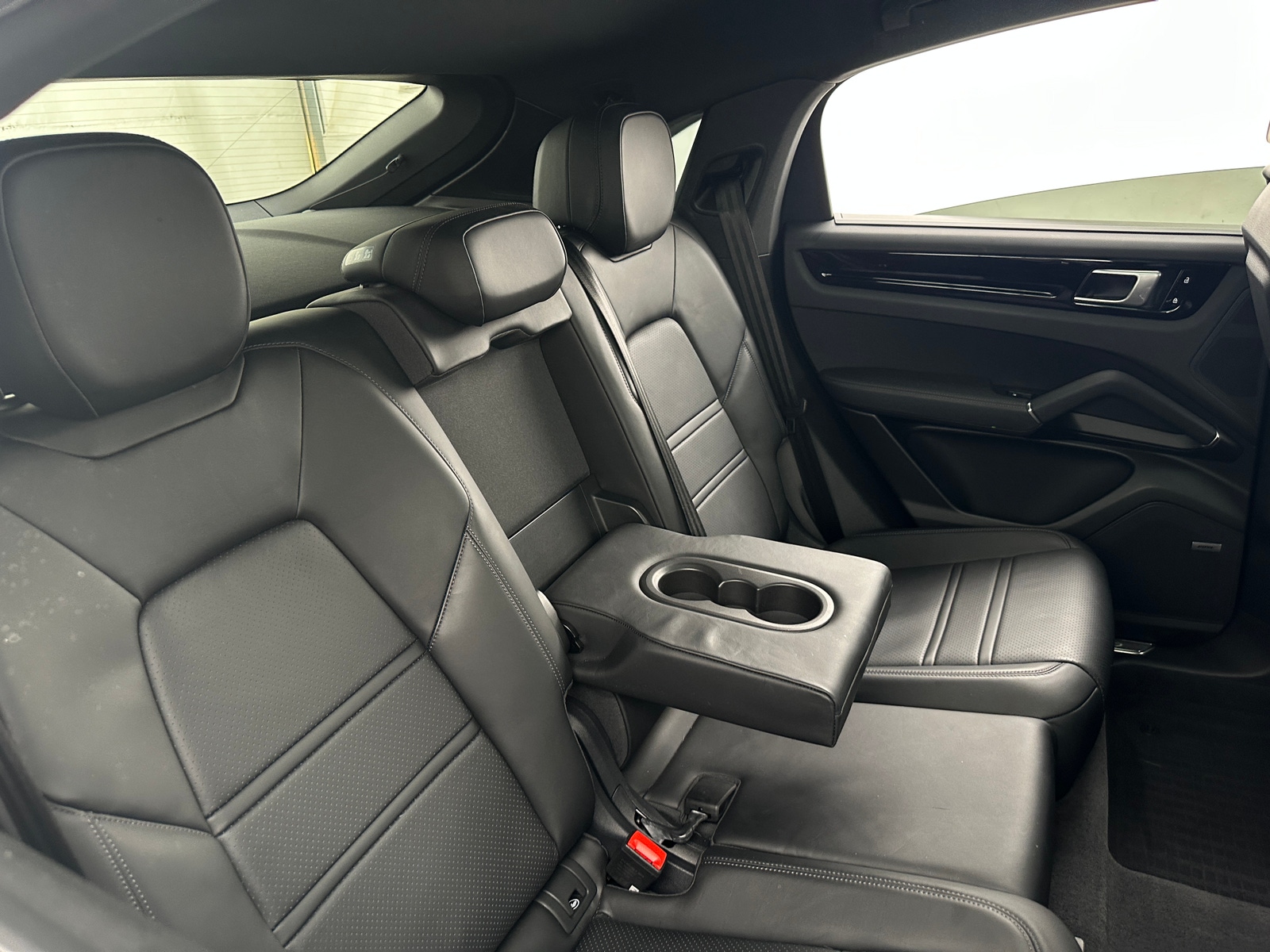 Thumbnail: 2021 Porsche  - 5