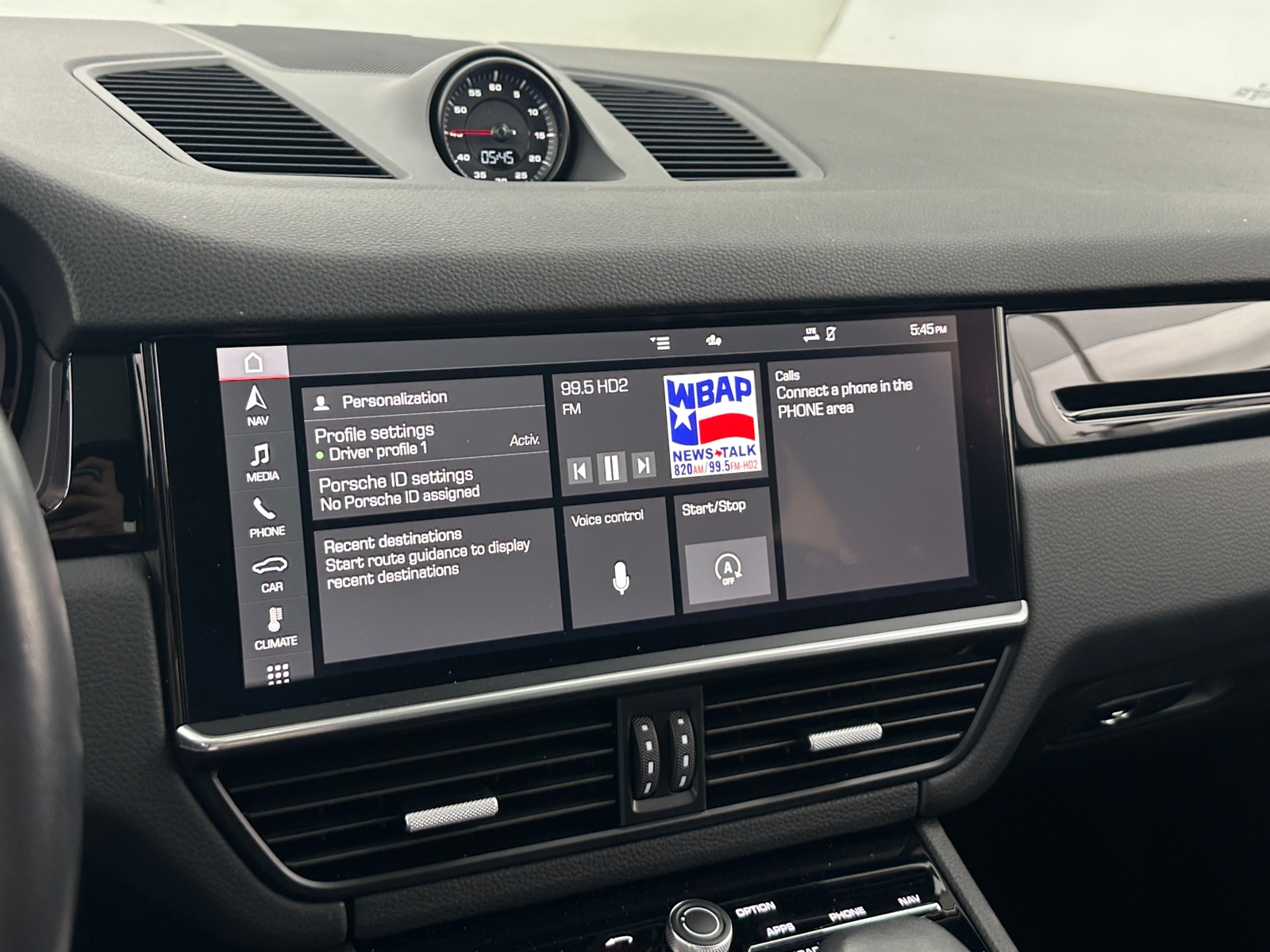 Thumbnail: 2021 Porsche  - 3