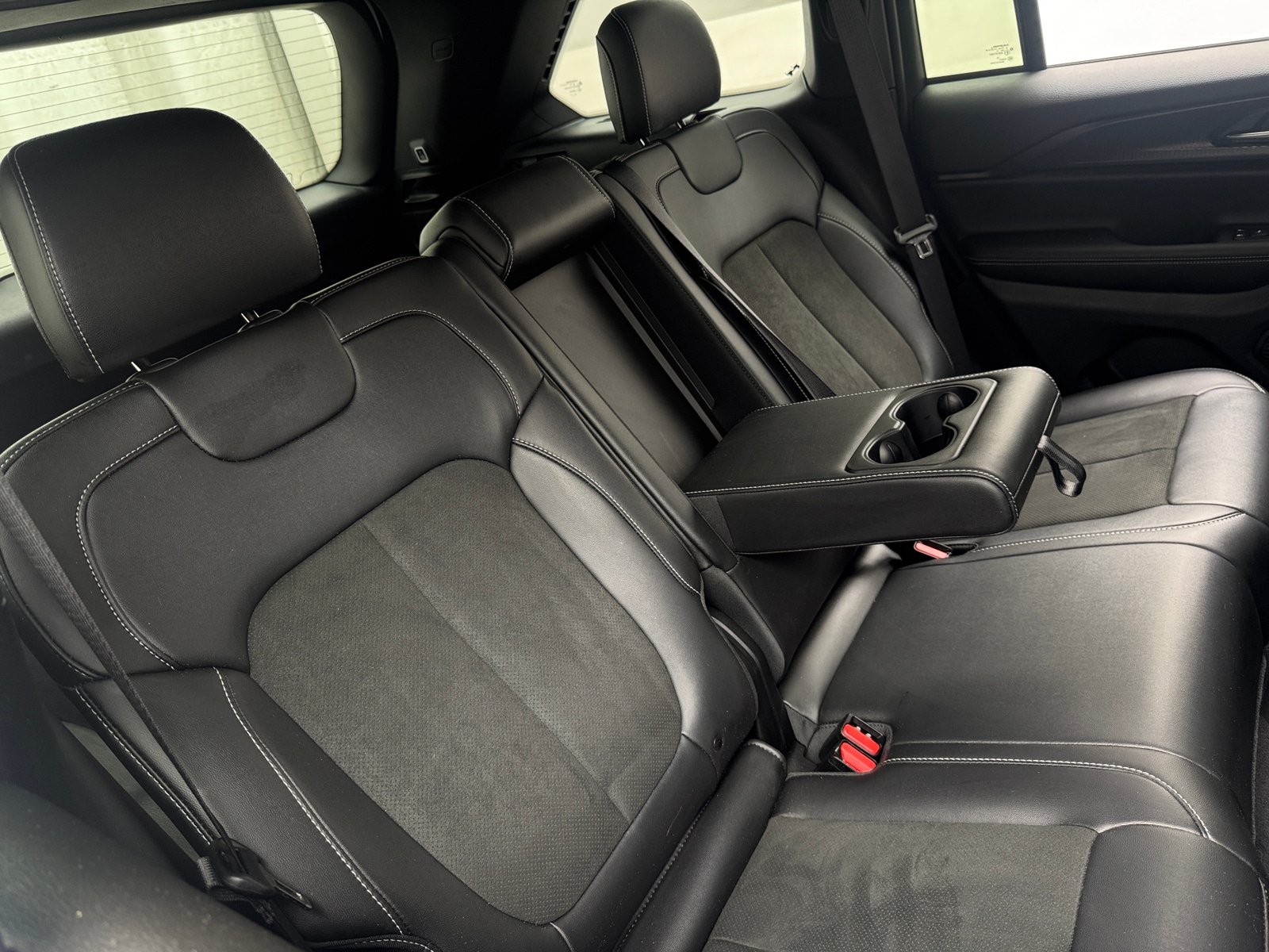 Thumbnail: 2025 Jeep Grand Cherokee - 6