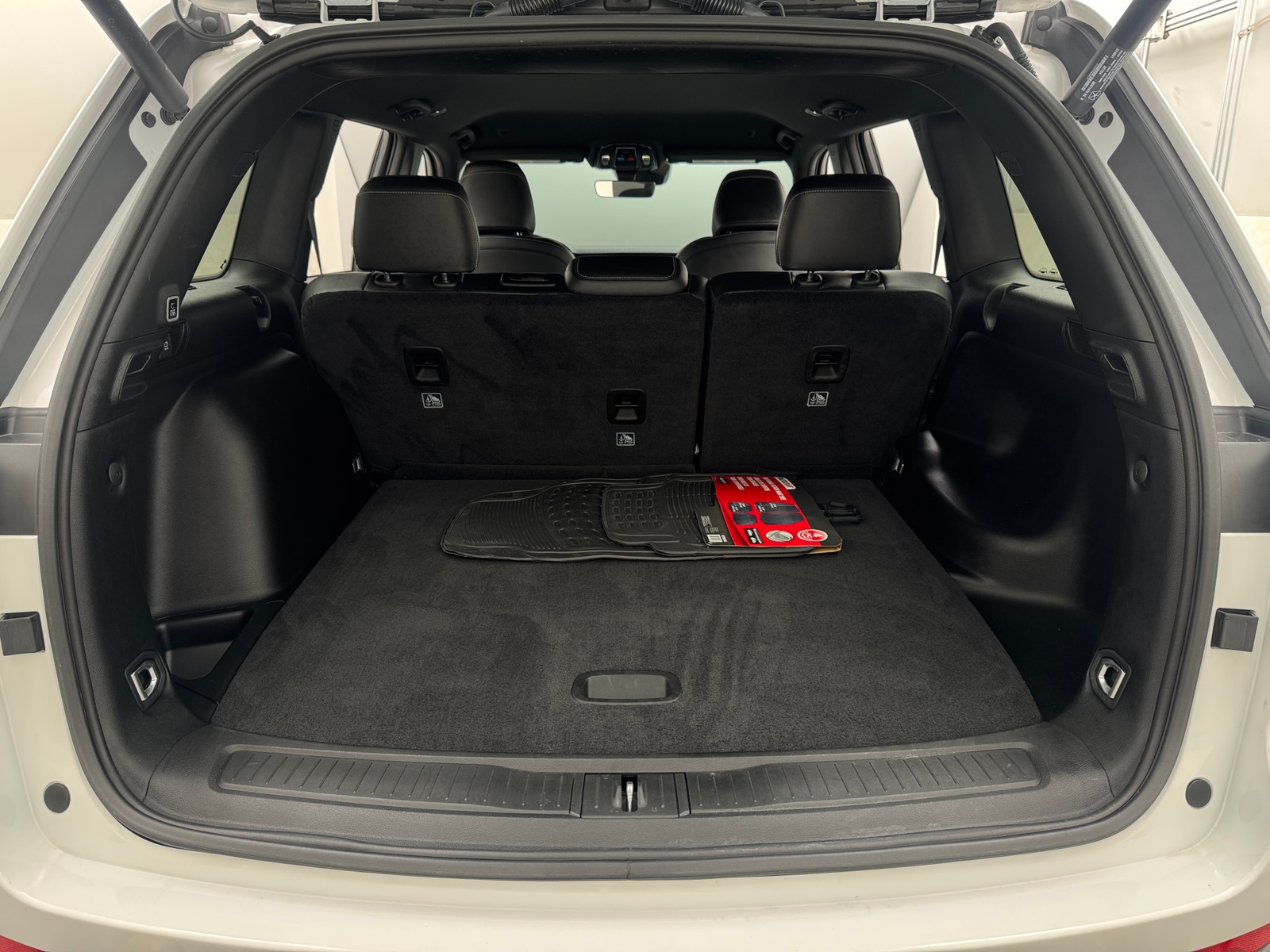 Thumbnail: 2025 Jeep Grand Cherokee - 7