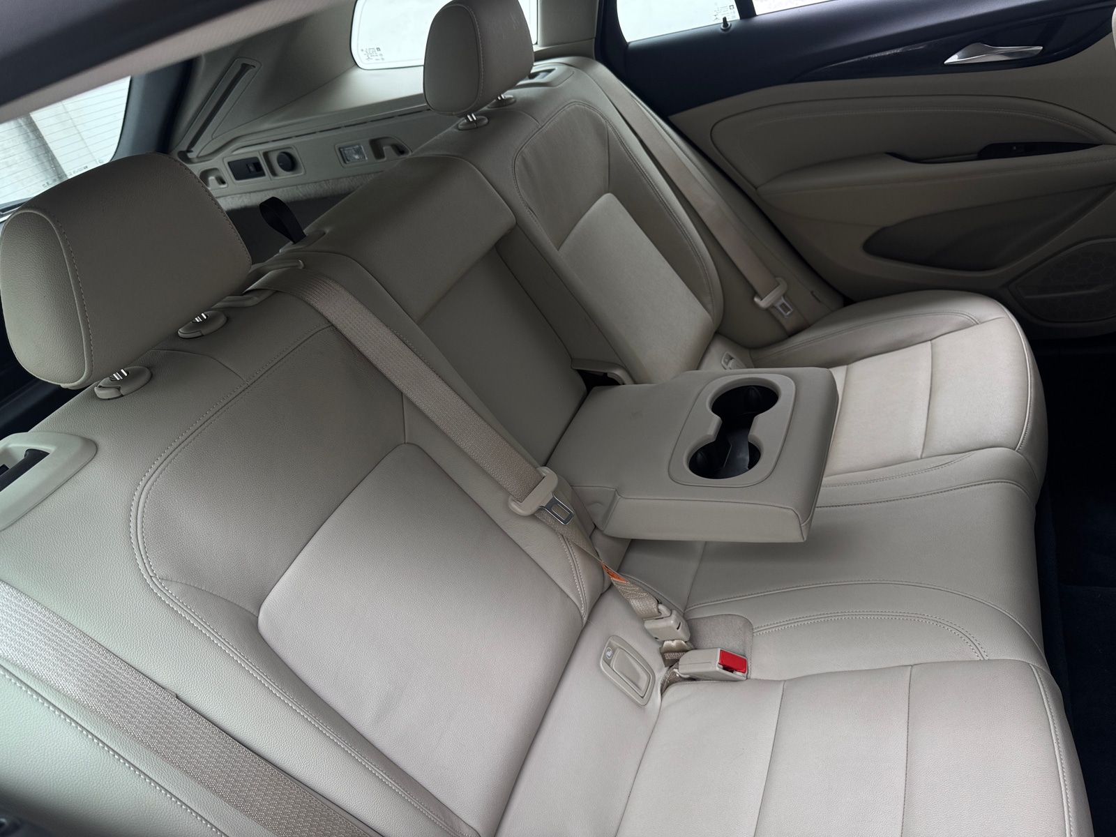 Thumbnail: 2018 Buick Regal - 5