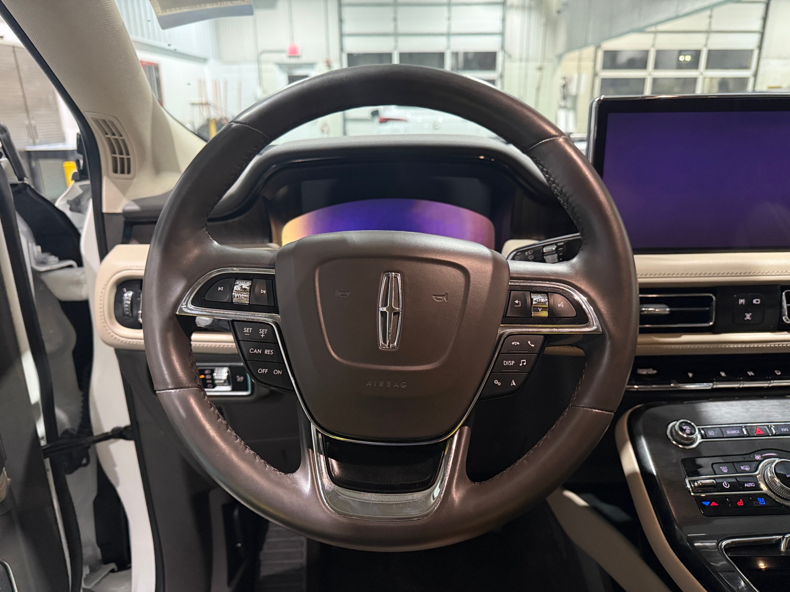 Thumbnail: 2021 Lincoln Nautilus - 4