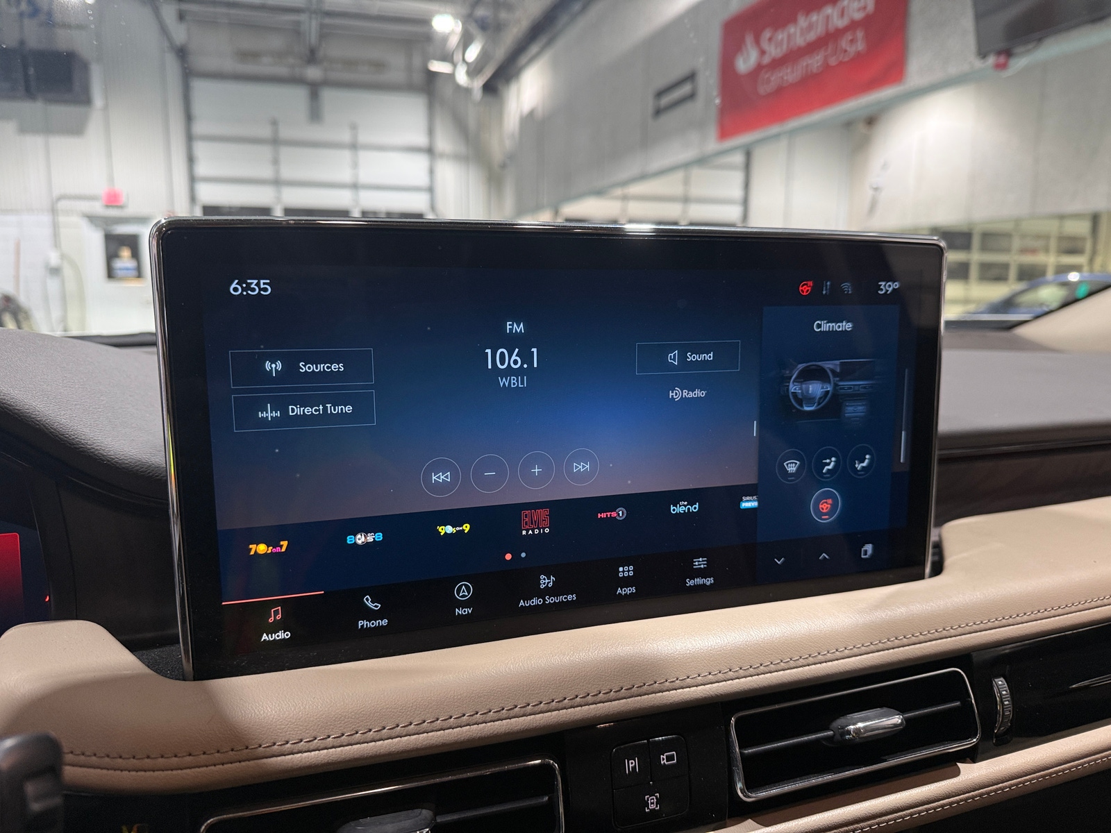 Thumbnail: 2021 Lincoln Nautilus - 3