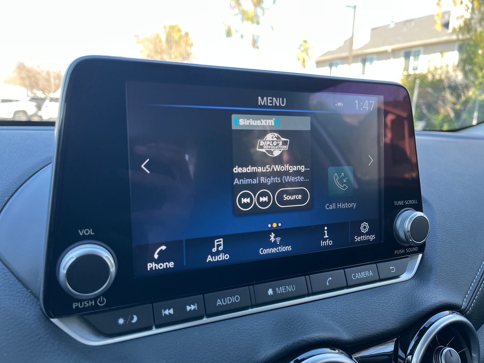 Thumbnail: 2025 Nissan Sentra - 4