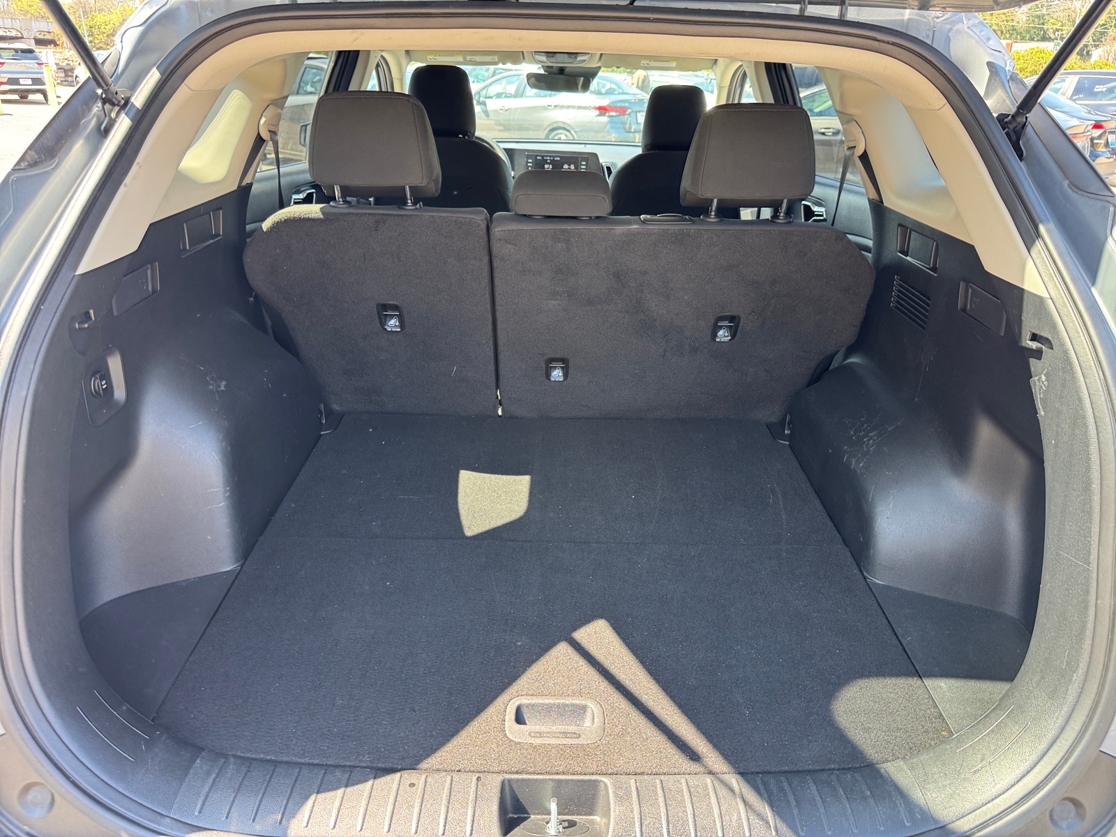 Thumbnail: 2025 Kia Sportage - 4