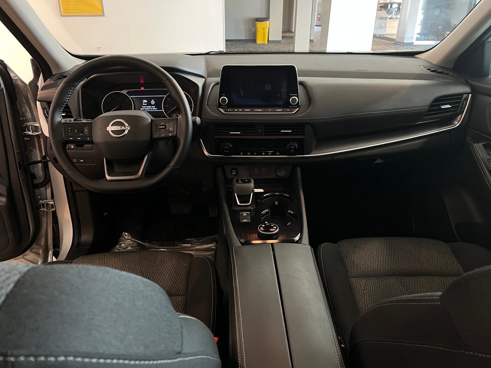 Thumbnail: 2025 Nissan Rogue - 3