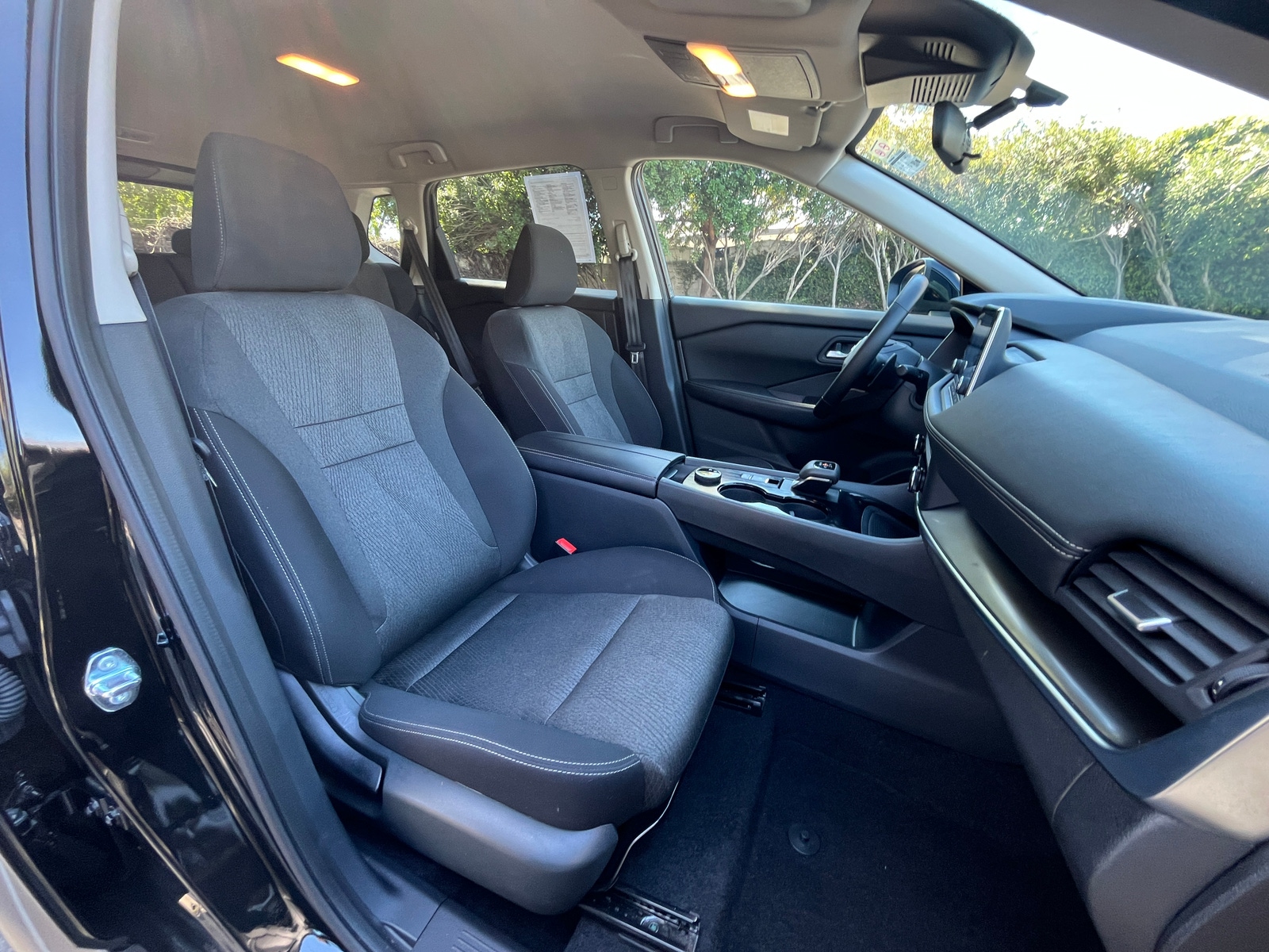 Thumbnail: 2025 Nissan Rogue - 2