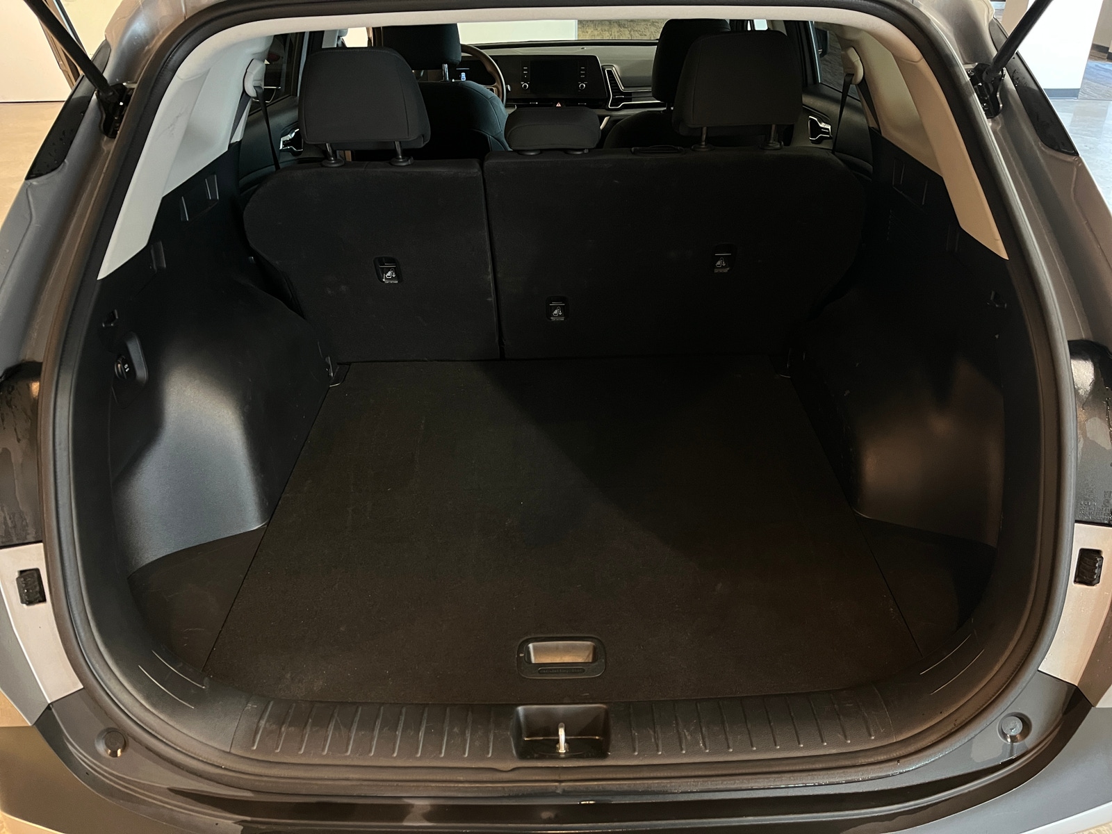 Thumbnail: 2025 Kia Sportage - 6