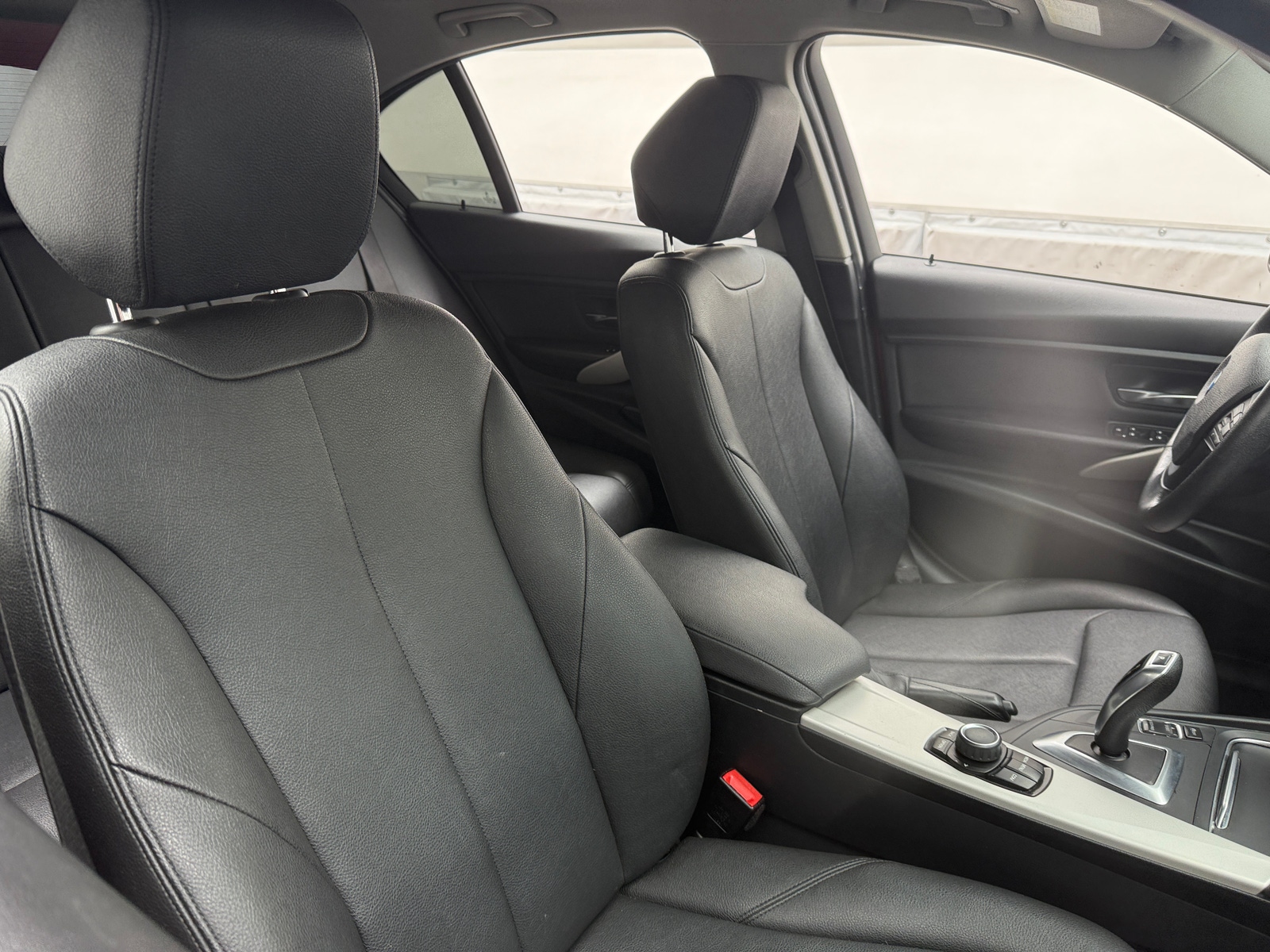 Thumbnail: 2018 BMW 3 Series - 2