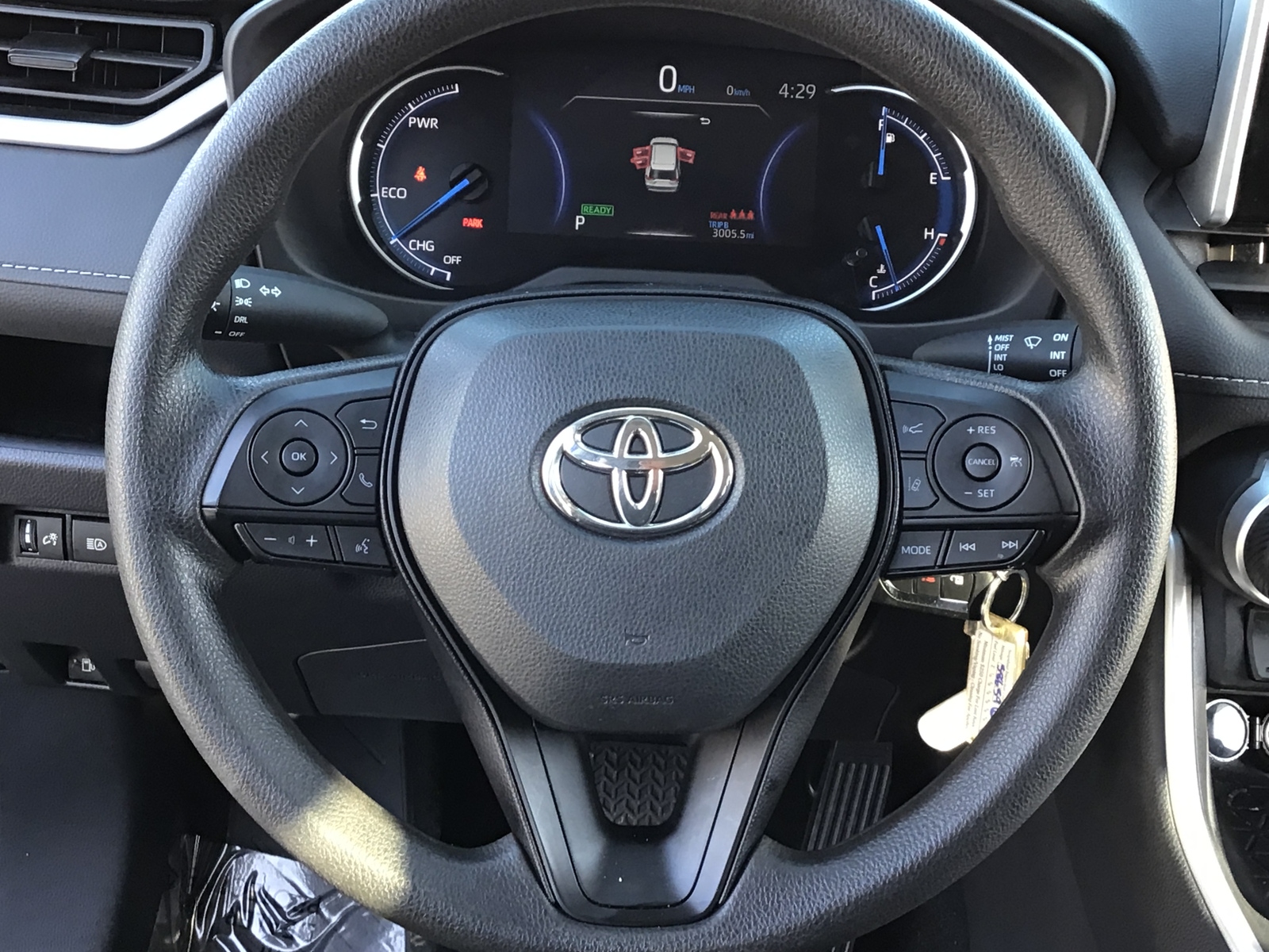 Thumbnail: 2025 Toyota RAV4 - 5