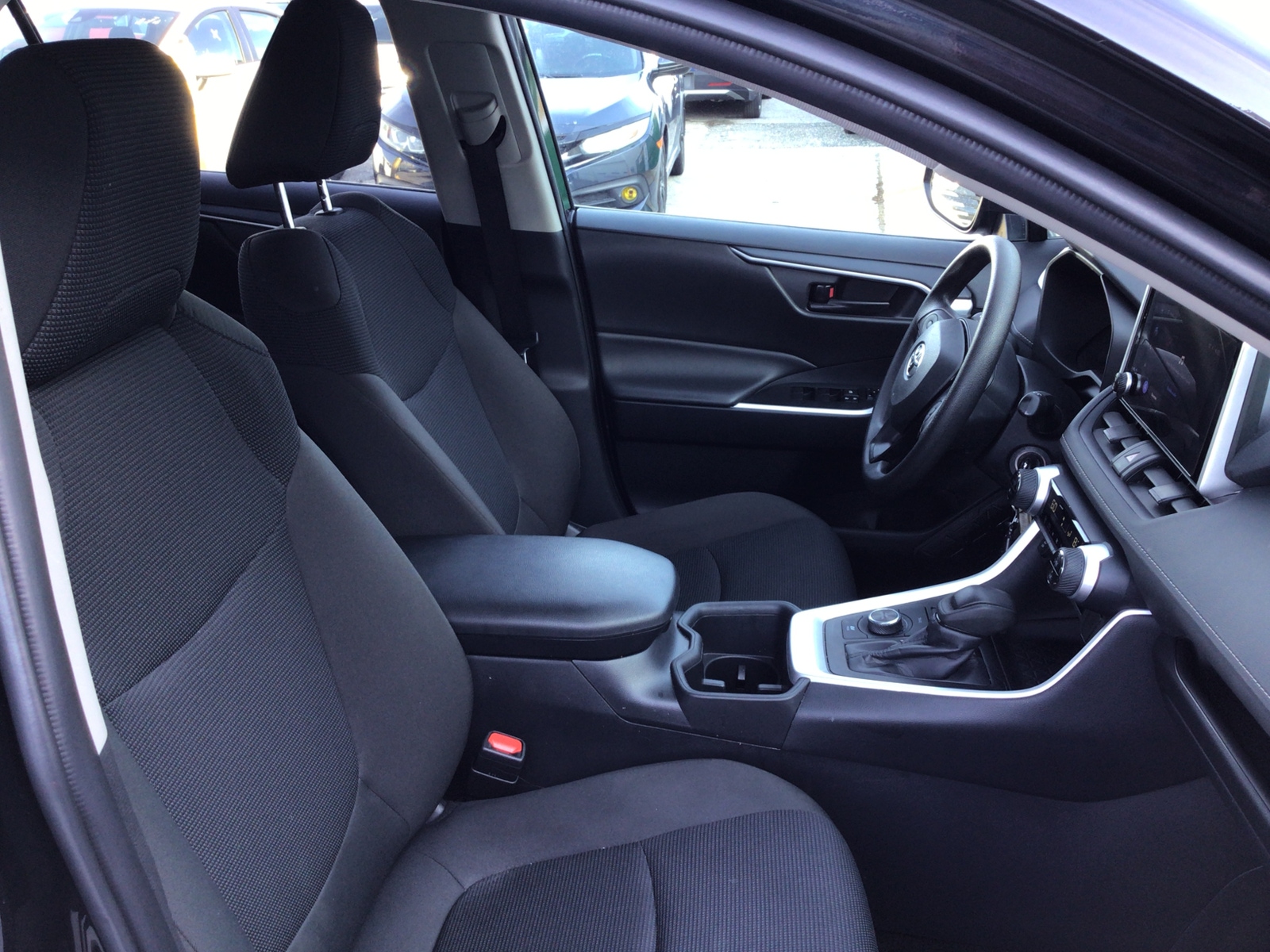 Thumbnail: 2025 Toyota RAV4 - 2