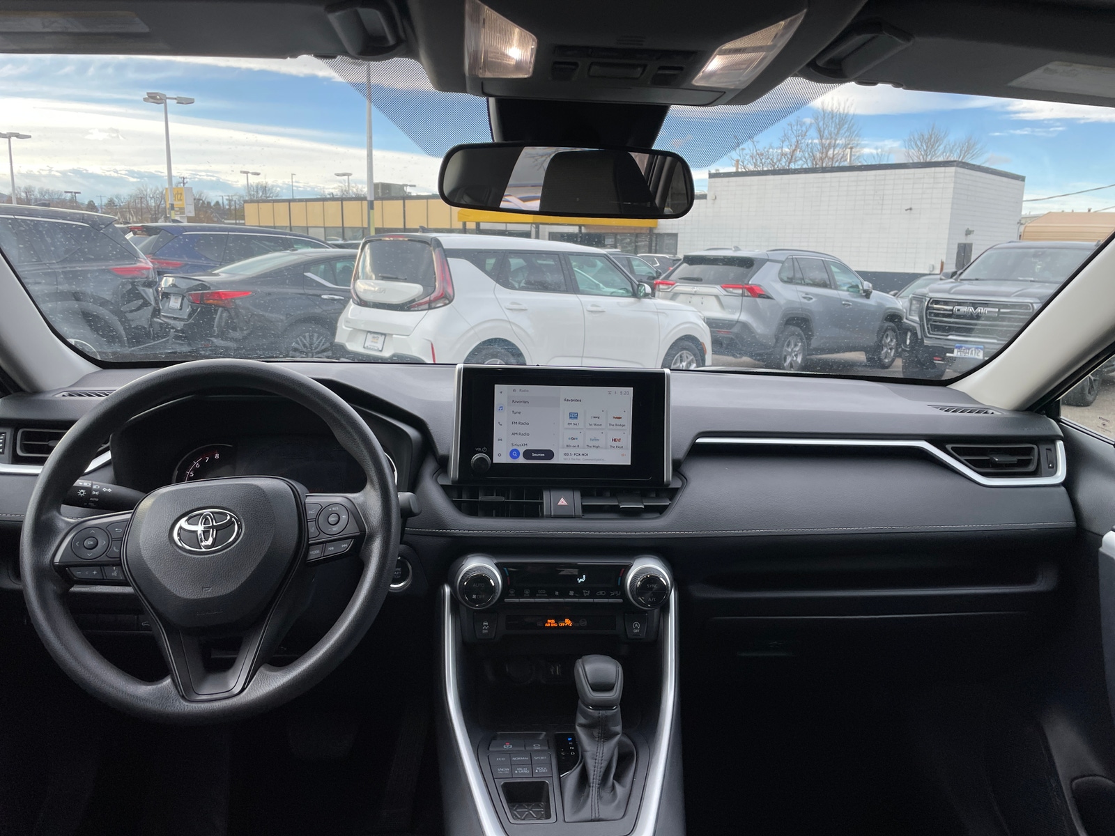 Thumbnail: 2025 Toyota RAV4 - 3