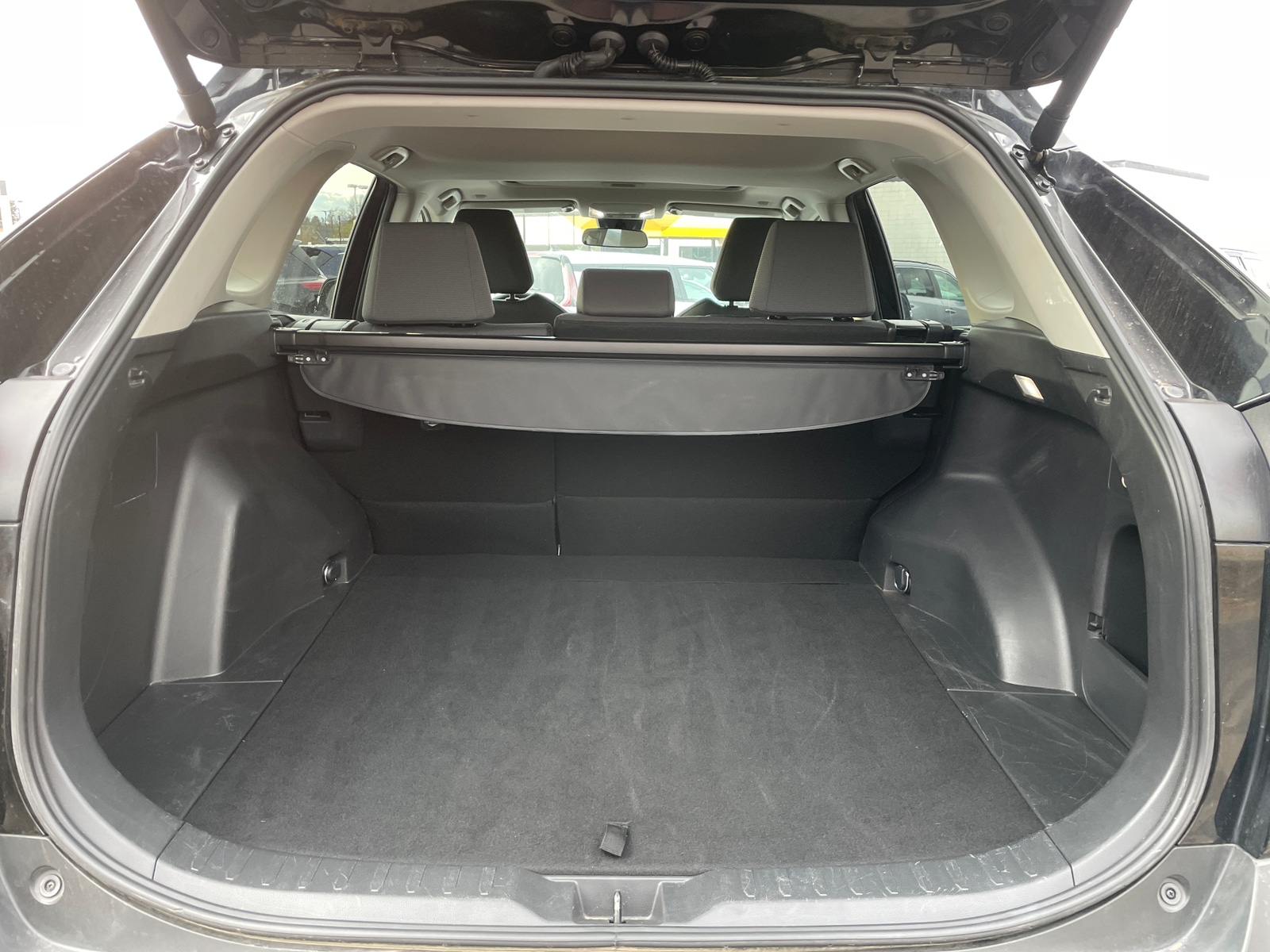 Thumbnail: 2025 Toyota RAV4 - 6