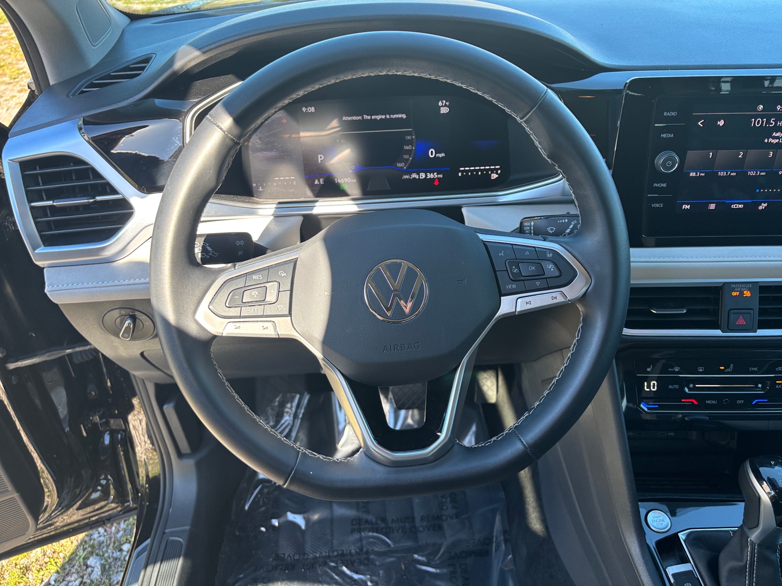 Thumbnail: 2025 Volkswagen Taos - 5