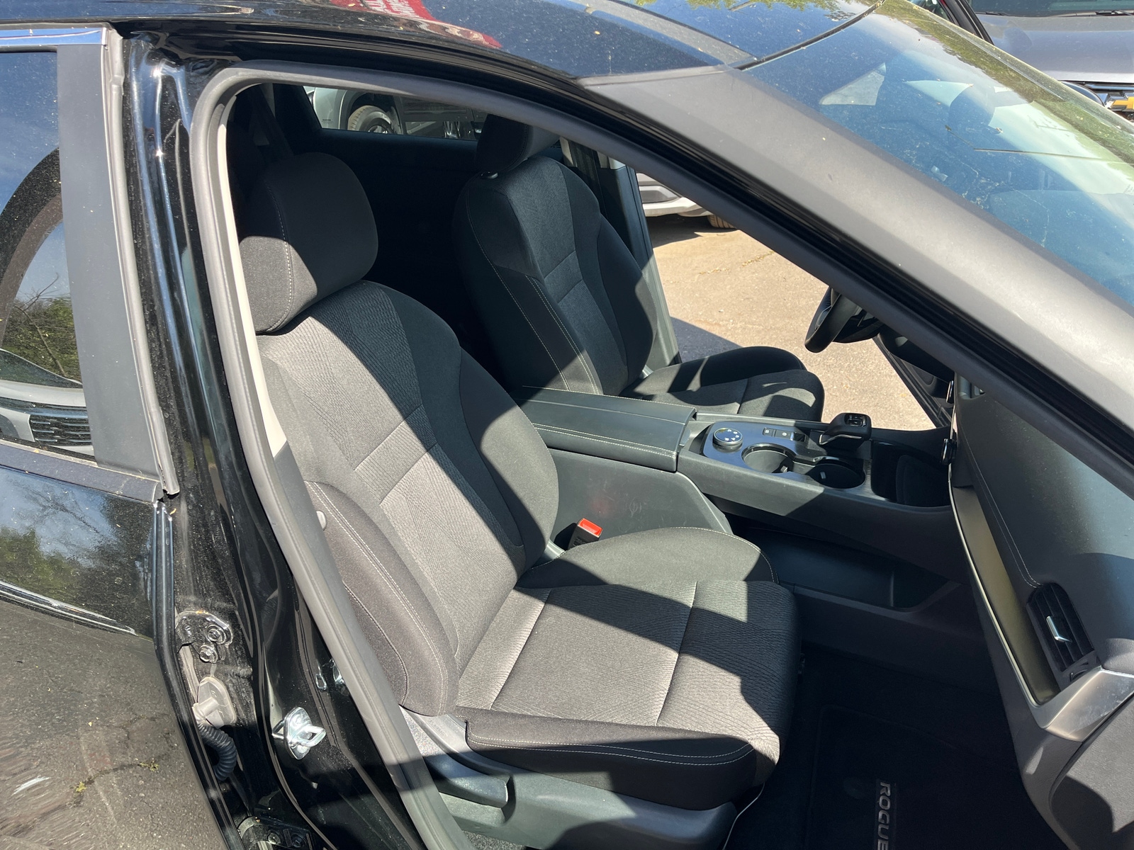 Thumbnail: 2025 Nissan Rogue - 2