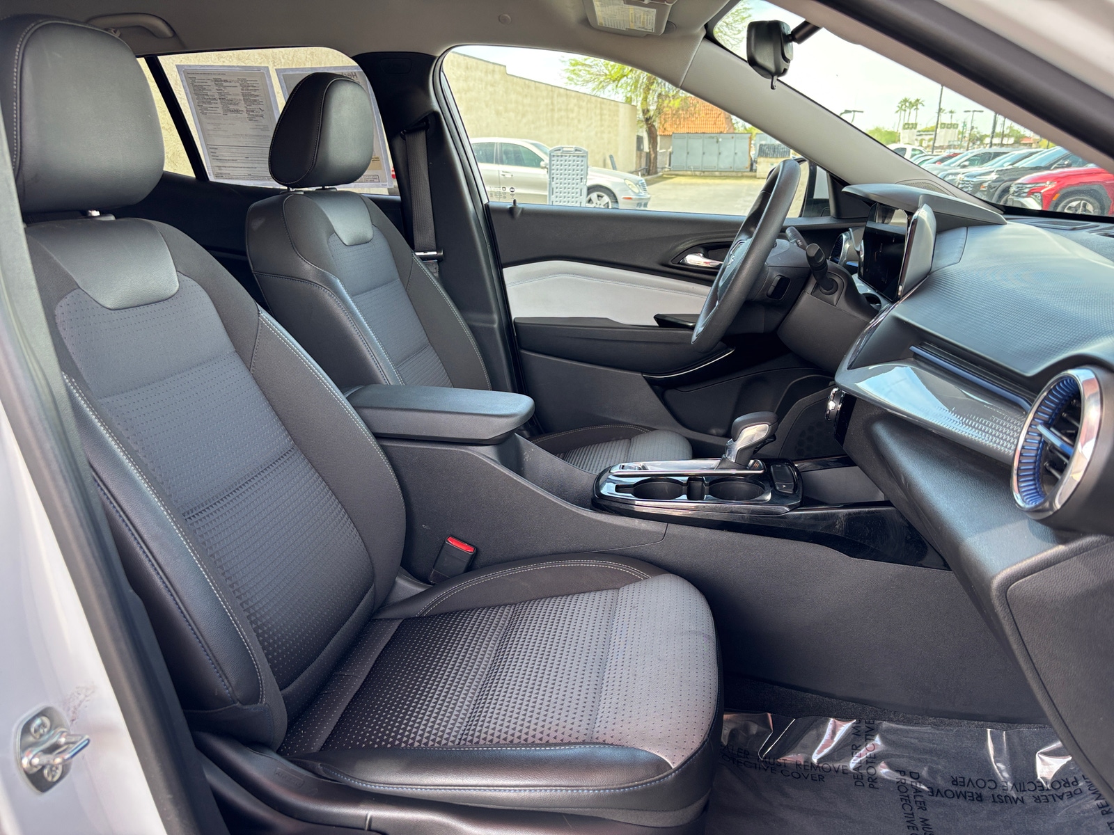 Thumbnail: 2025 Chevrolet Trax - 2