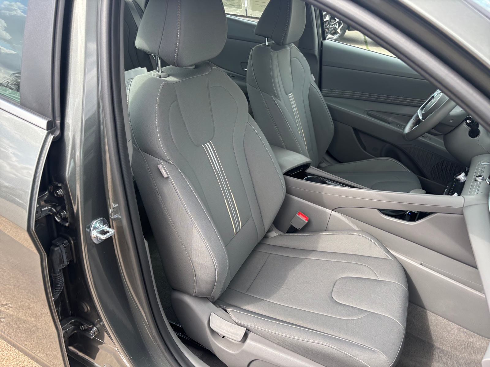 Thumbnail: 2025 Hyundai Elantra - 2