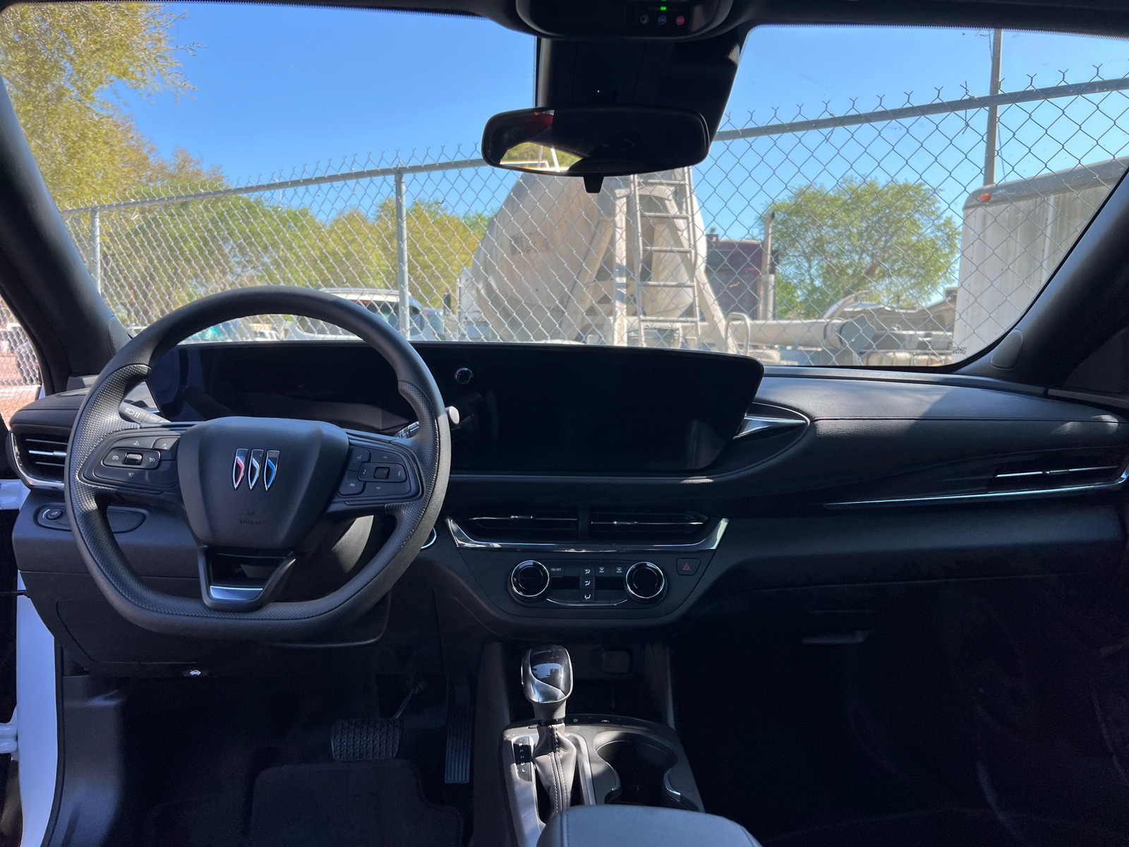 Thumbnail: 2025 Buick Envista - 3