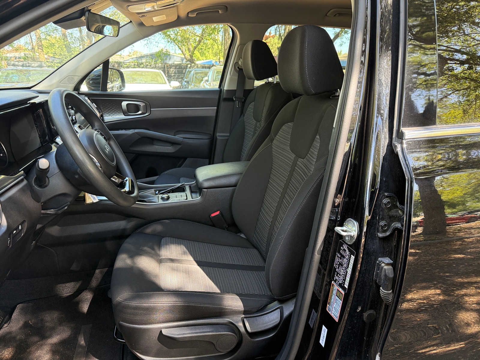 Thumbnail: 2023 Kia Sorento - 2