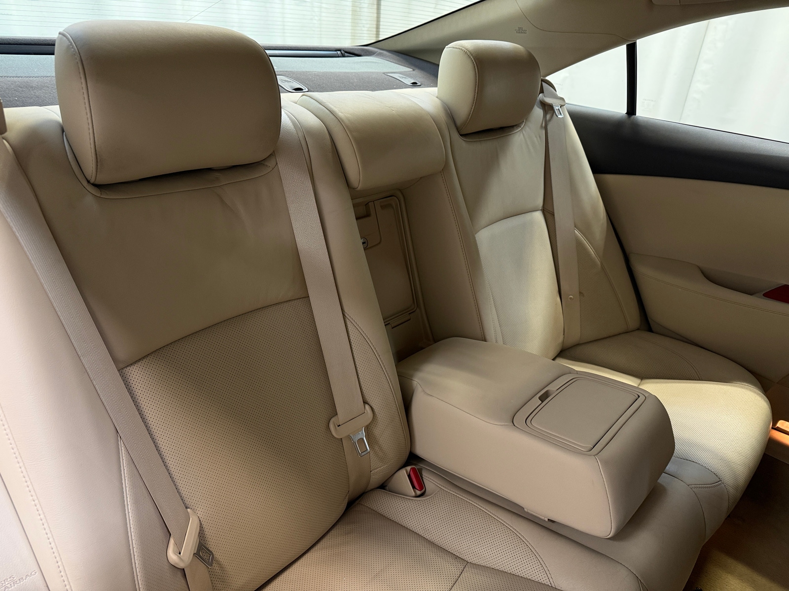 Thumbnail: 2011 Lexus ES - 5