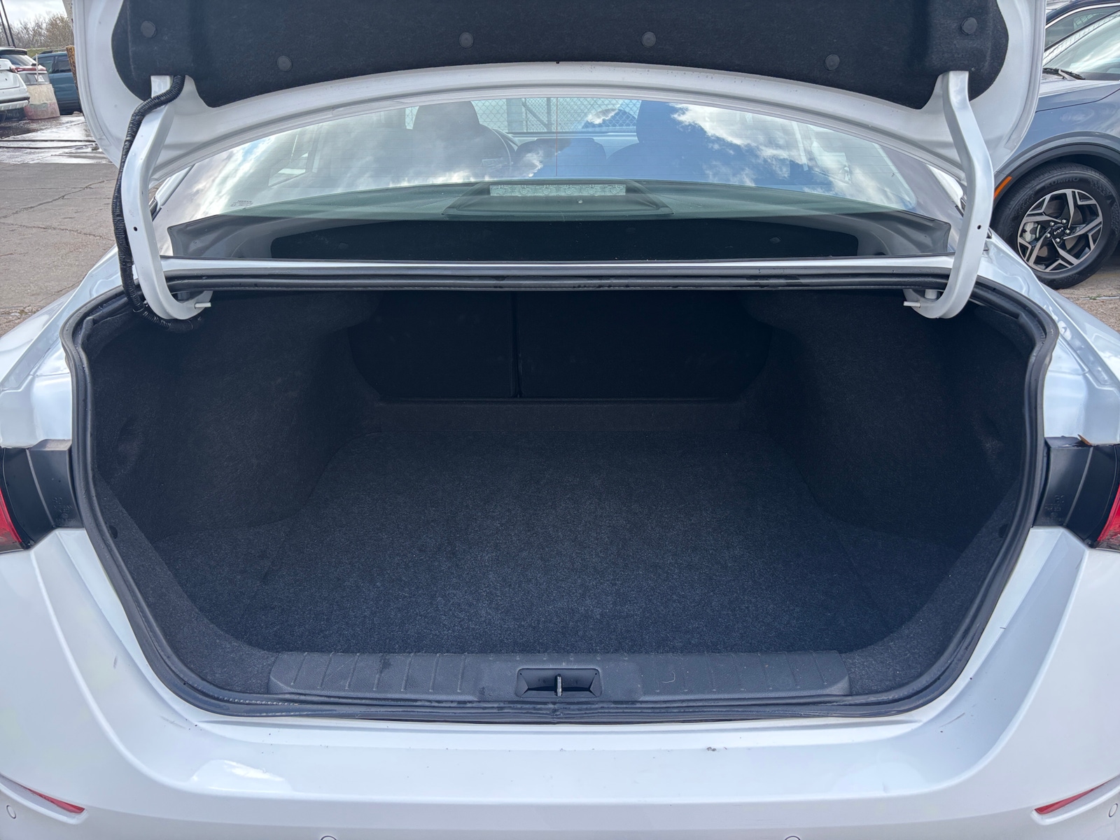 Thumbnail: 2025 Nissan Sentra - 6