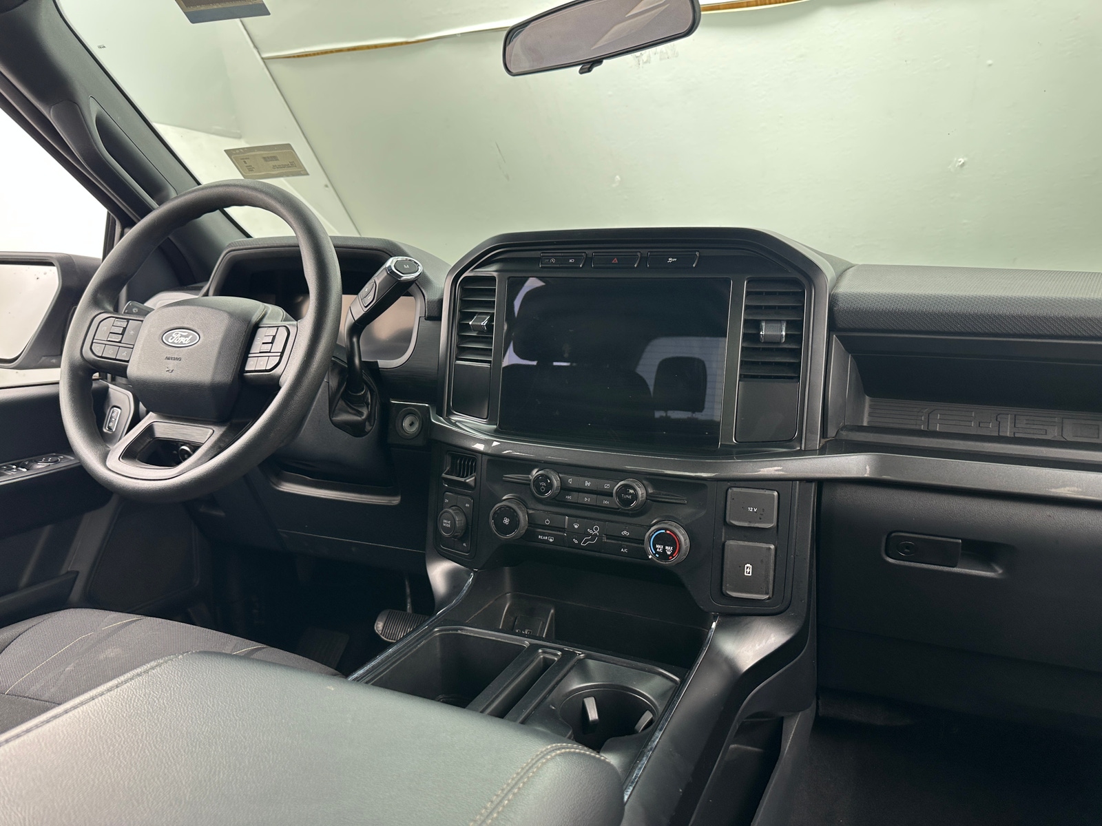 Thumbnail: 2024 Ford Econoline - 3