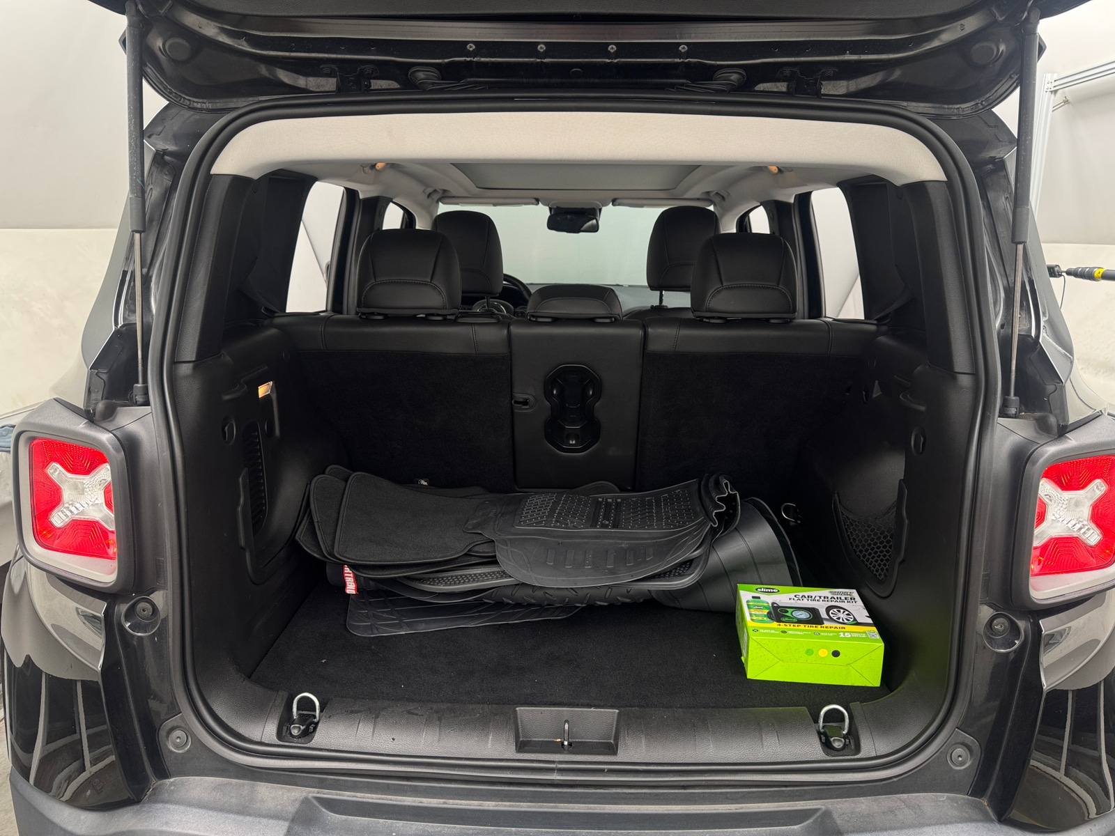 Thumbnail: 2019 Jeep Renegade - 6