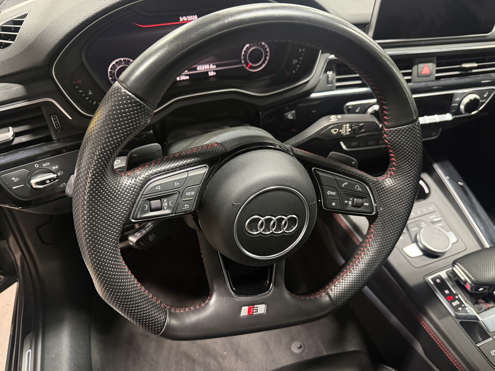 Thumbnail: 2018 Audi A4 - 4