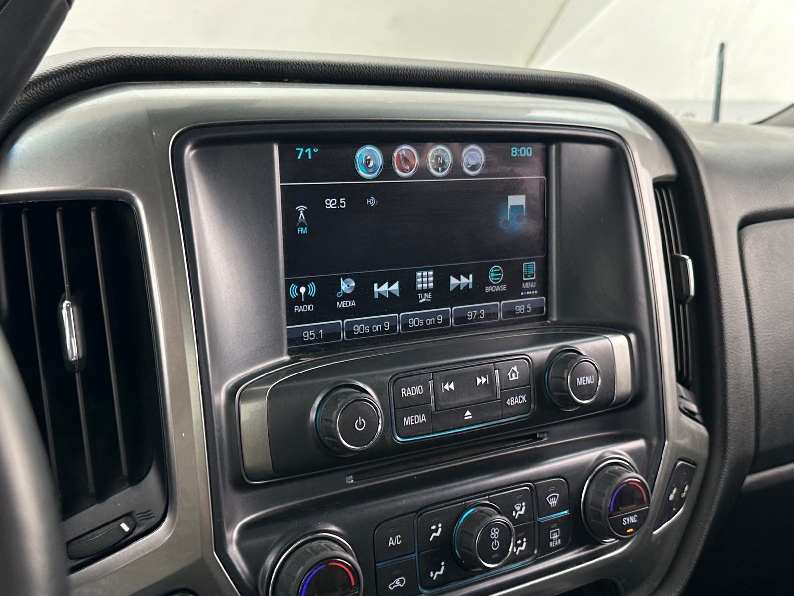 Thumbnail: 2018 Chevrolet Silverado 1500 - 4