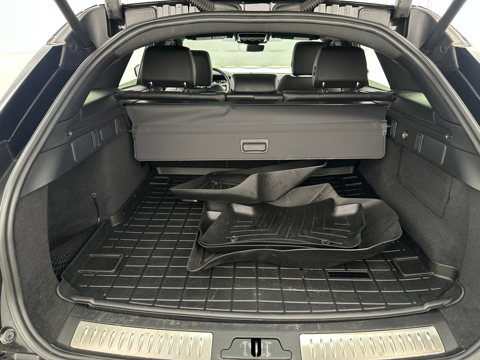 Thumbnail: 2024 Land Rover Range Rover Velar - 6