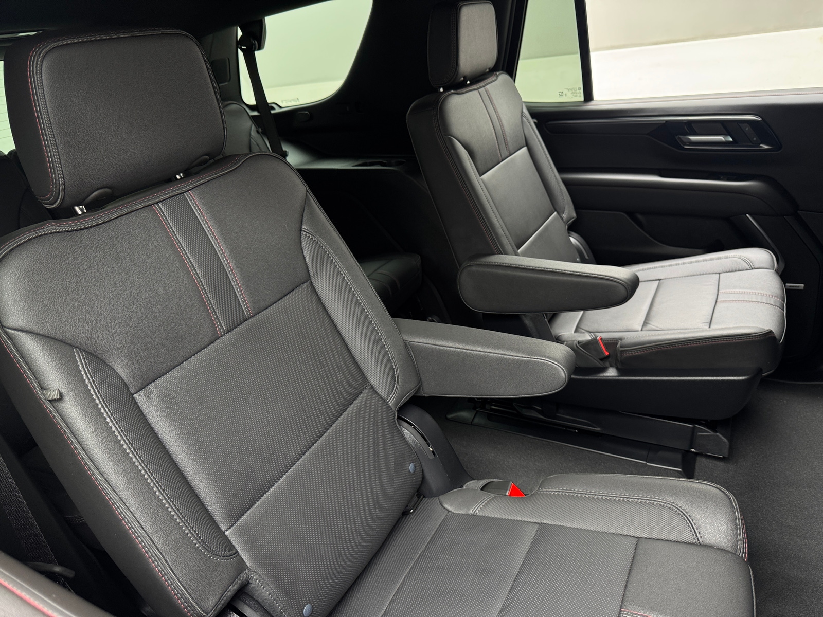 Thumbnail: 2025 Chevrolet Tahoe - 5