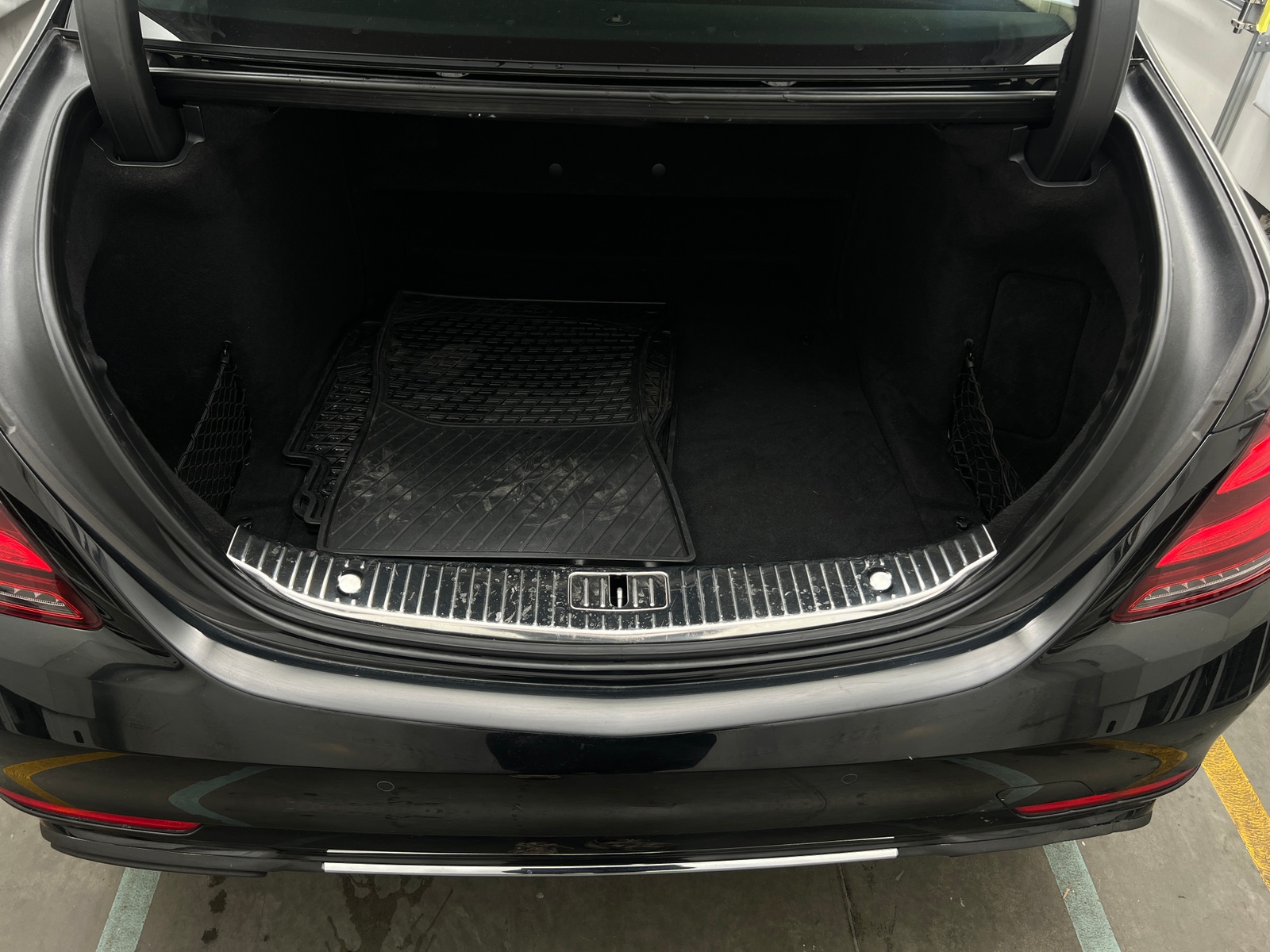 Thumbnail: 2020 Mercedes-Benz S-Class - 6