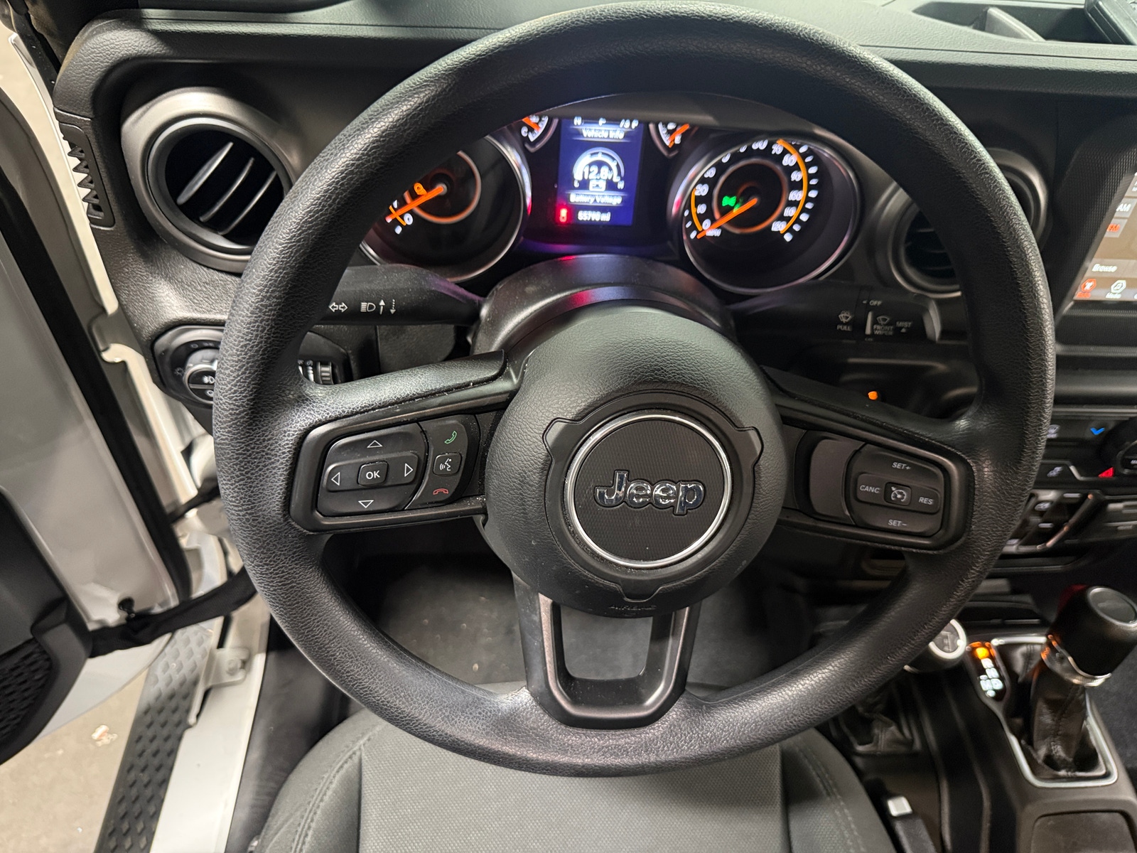 Thumbnail: 2022 Jeep Gladiator - 5