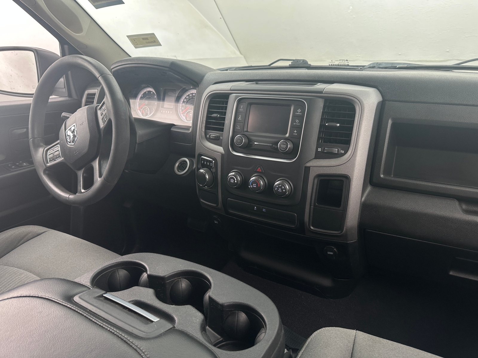 Thumbnail: 2021 RAM 1500 Classic - 3