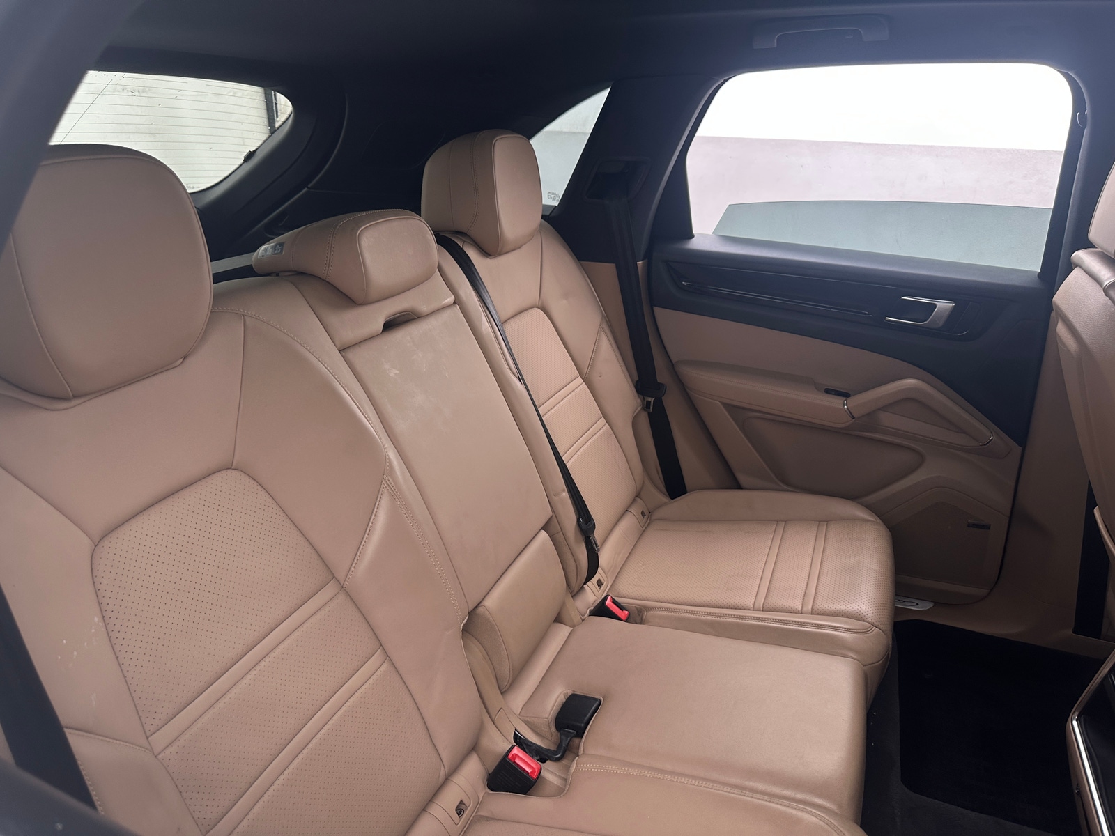 Thumbnail: 2021 Porsche Cayenne - 5