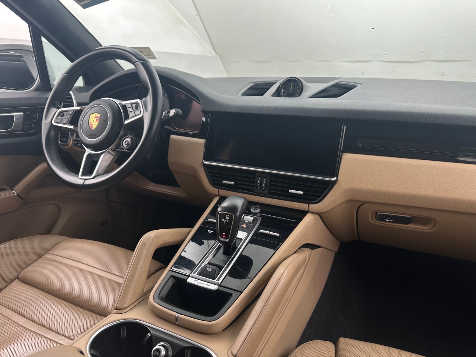 Thumbnail: 2021 Porsche Cayenne - 2